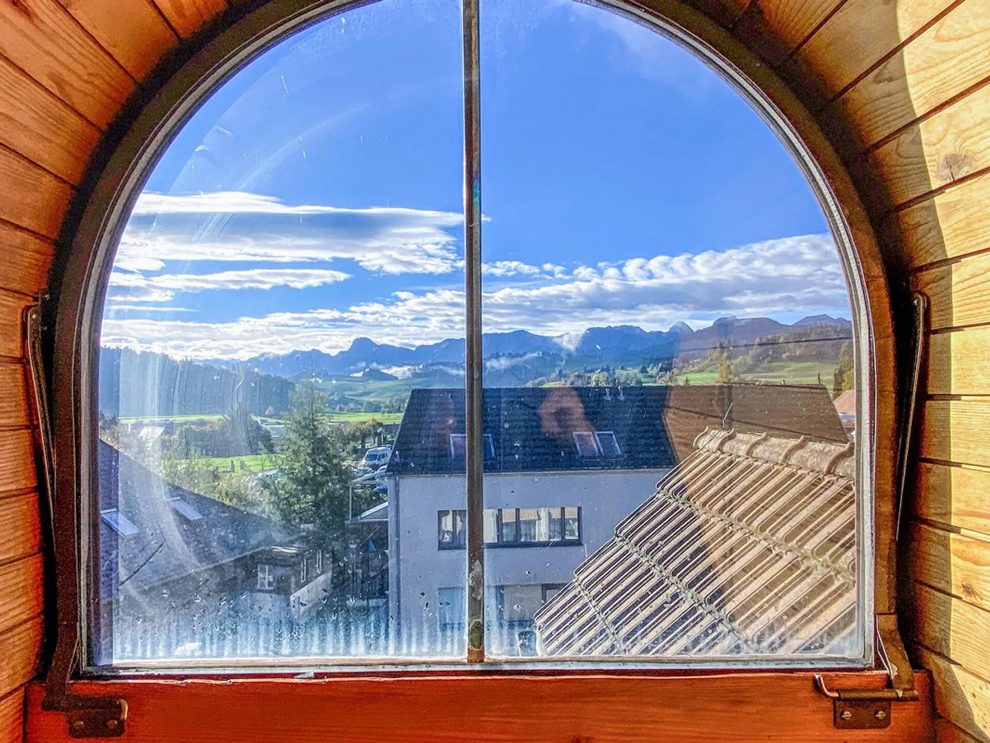 Investment property with potential - Perfectly combined living & commercial. - Photo 13 of 16