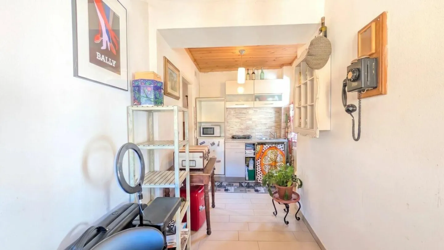 Cozy property on three levels in the heart of Malcantone - Photo 4 of 15