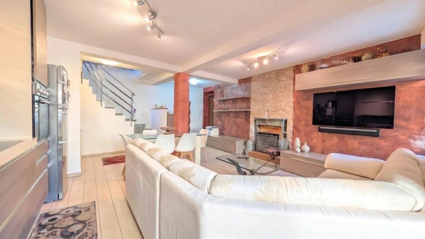 Cozy property on three levels in the heart of Malcantone - Photo 8 of 15