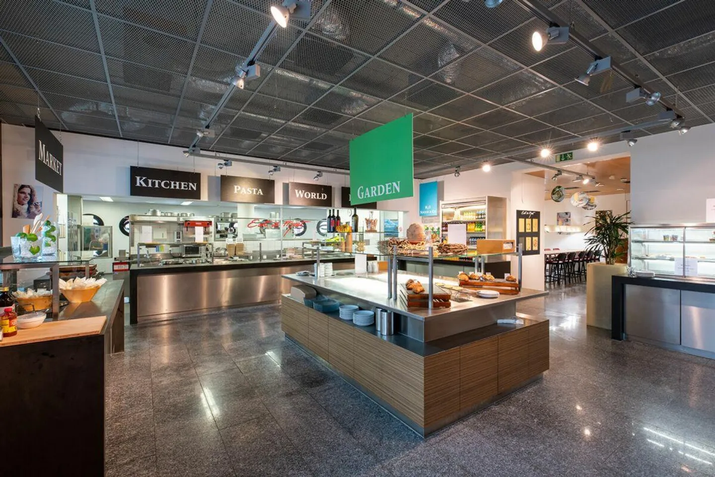 Offices of various sizes, divisible, in a functional and prestigious location - Photo 15 of 17