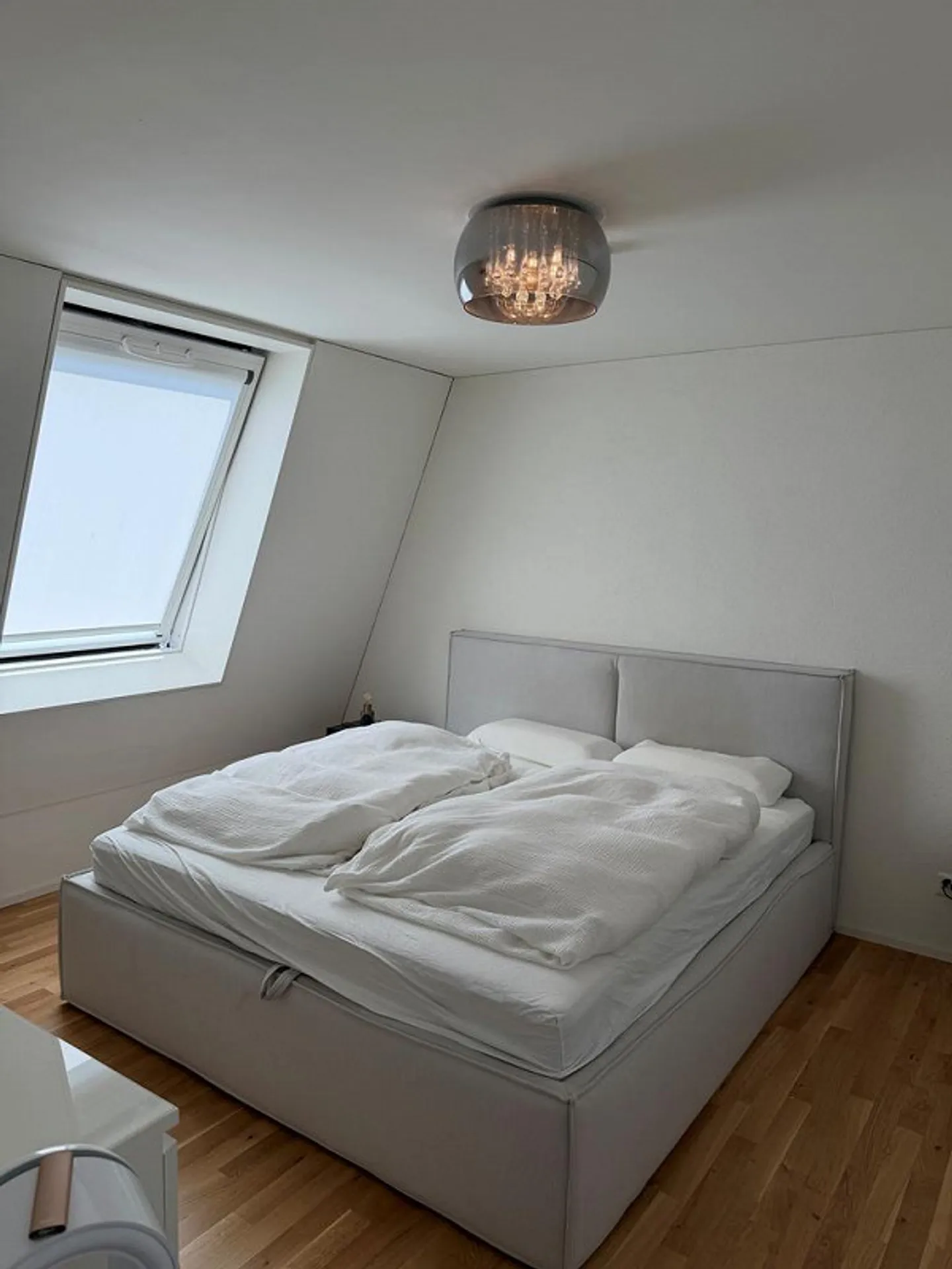 Appartement moderne et confortable de 3,5 pièces avec loggia à Uster - Photo 5 sur 8