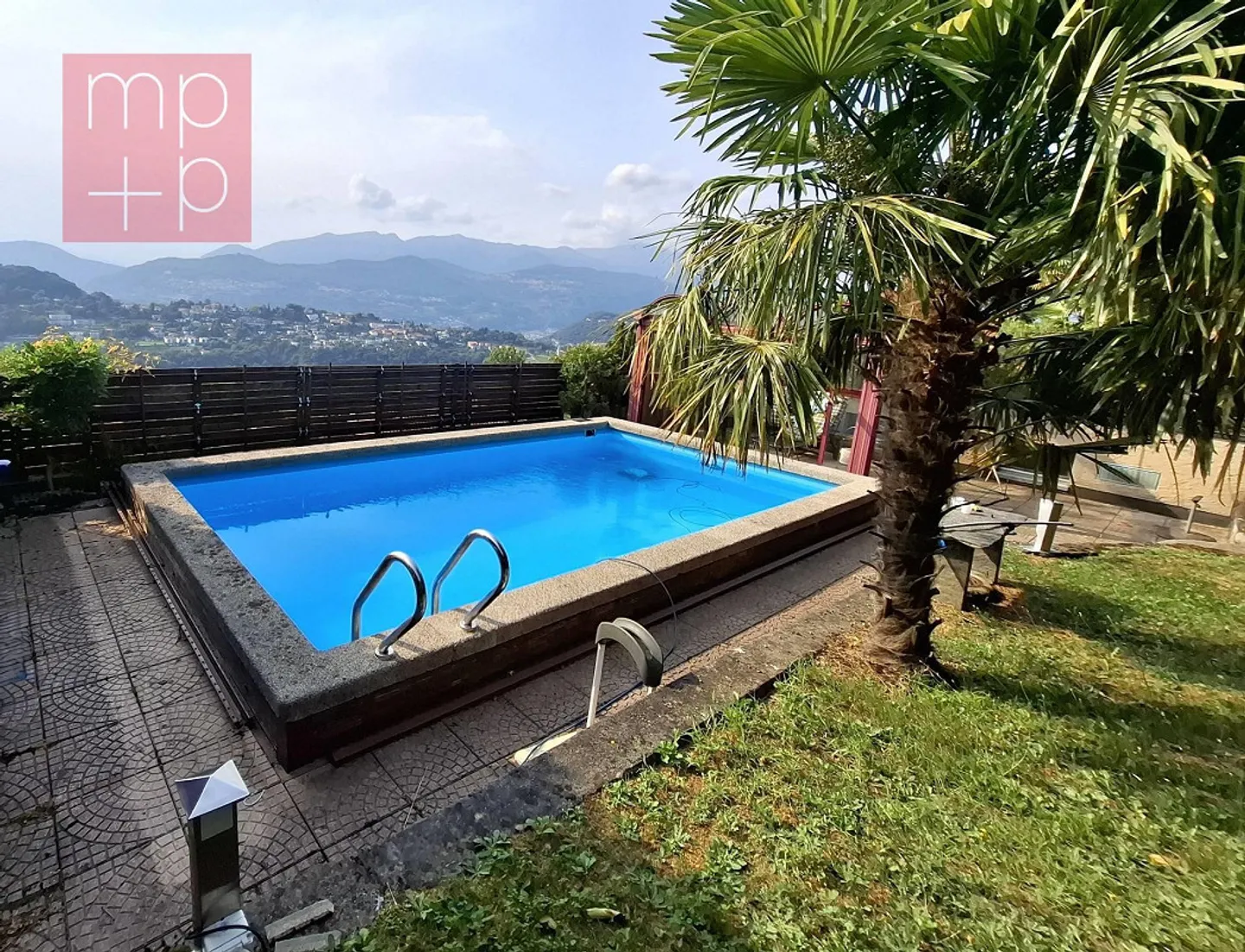 Villa mit Panoramablick - Foto 2 von 8