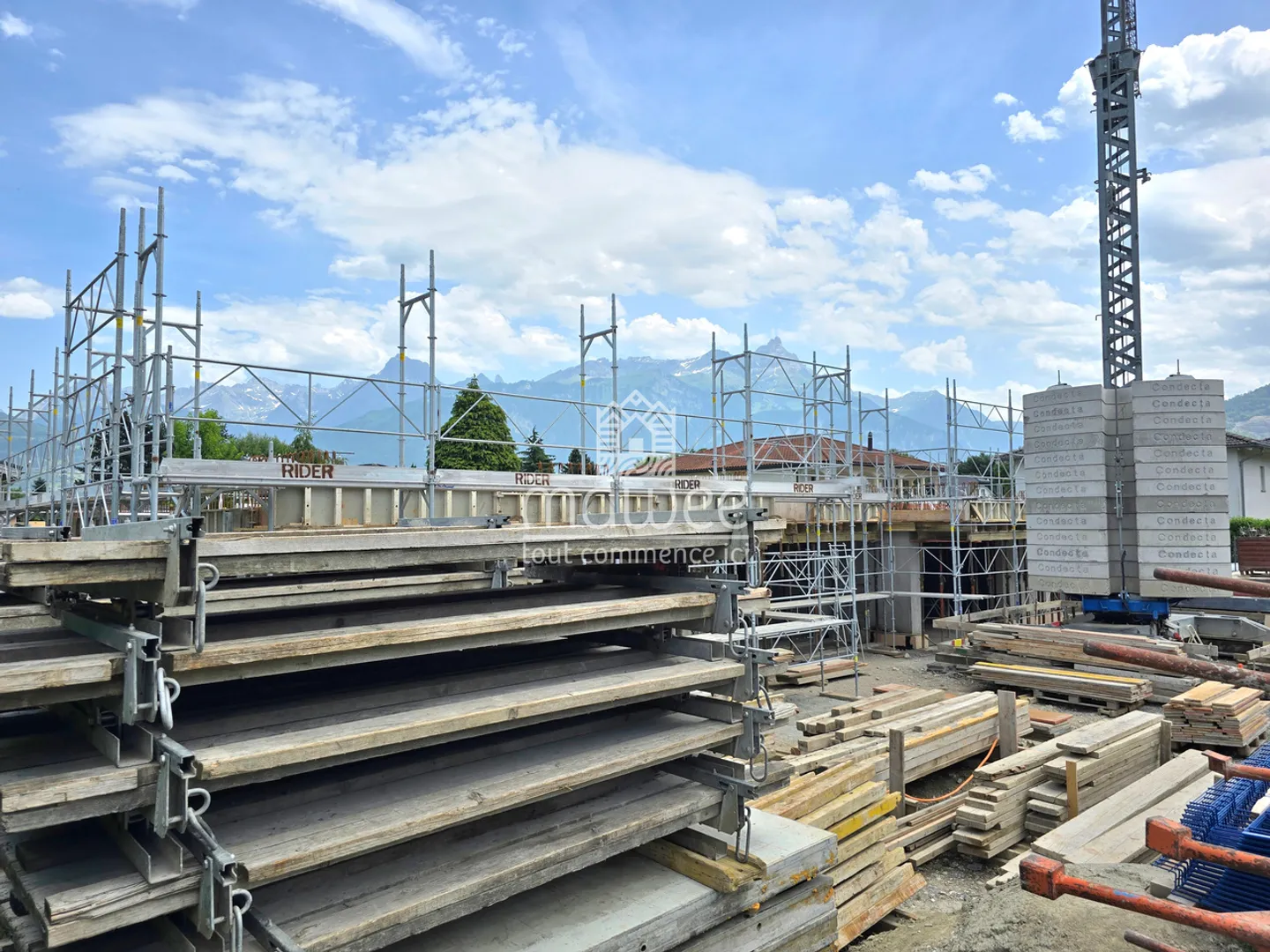 New development of 4 contemporary villas of 5.5 or 6.5 rooms - Photo 3 of 11