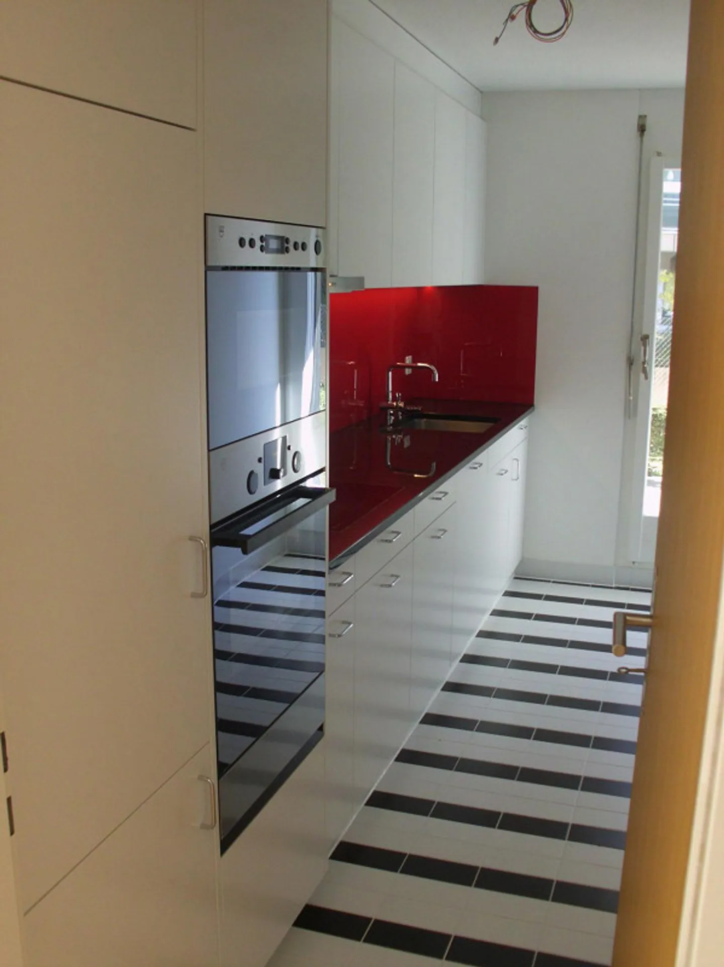 Sunny terrace apartment with a view on the 1st floor - Photo 2 of 14