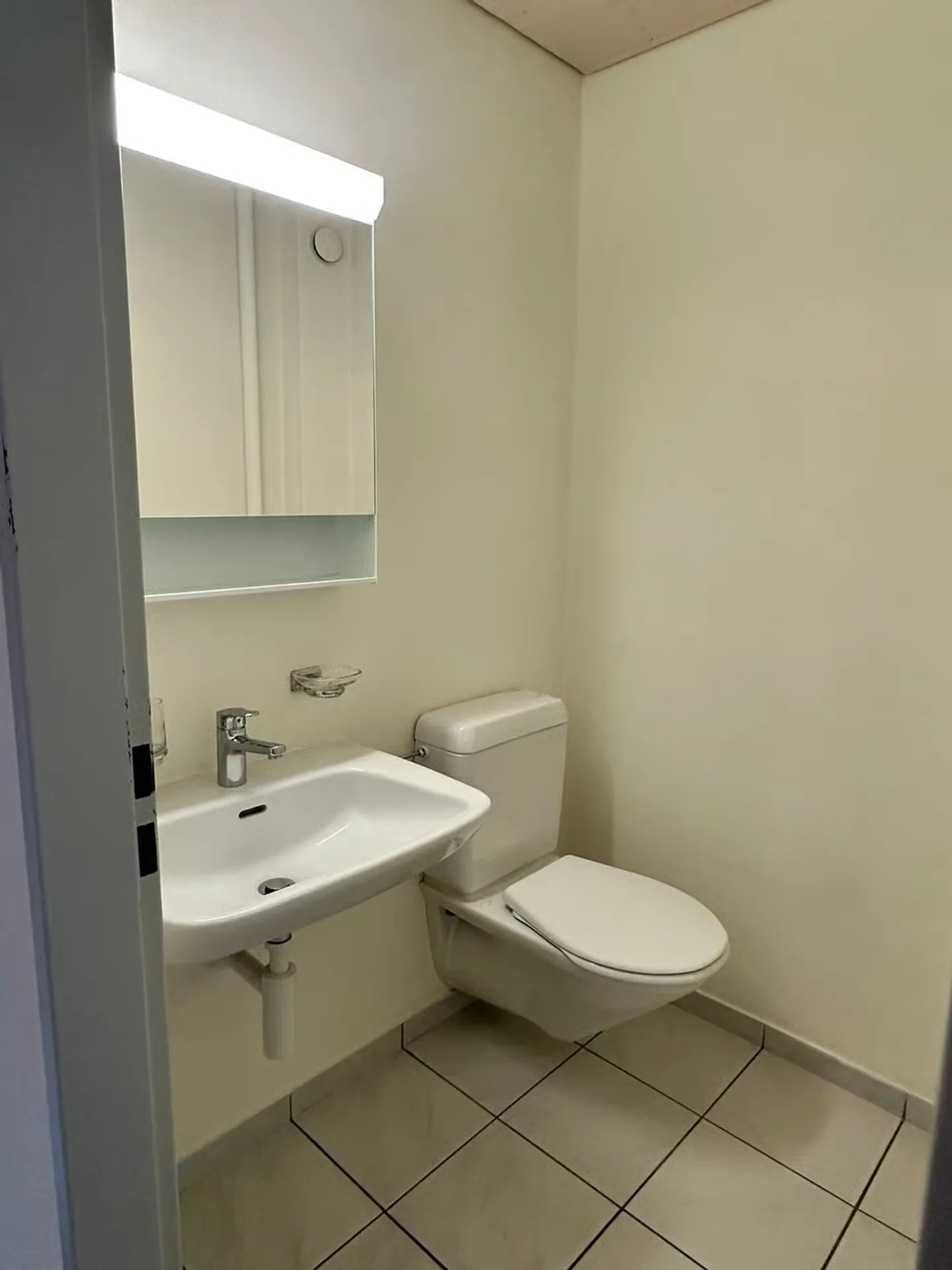Bright 4-room apartment on the raised ground floor - Photo 8 of 12