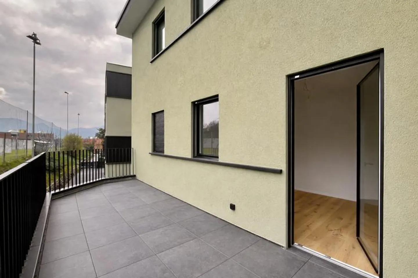 NOVAZZANO - NOUVEAU 3.5 PIÈCES AVEC VUE OUVERTE - Photo 8 sur 8
