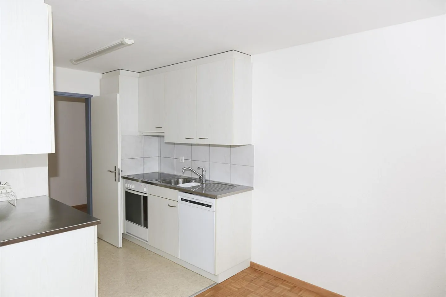 3.5 Room Apartment in Sarnen - Photo 6 of 11