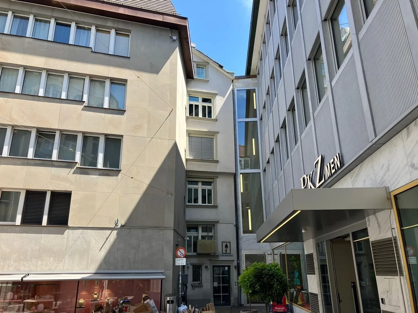 Ideal Student Apartment! - Photo 1 of 5