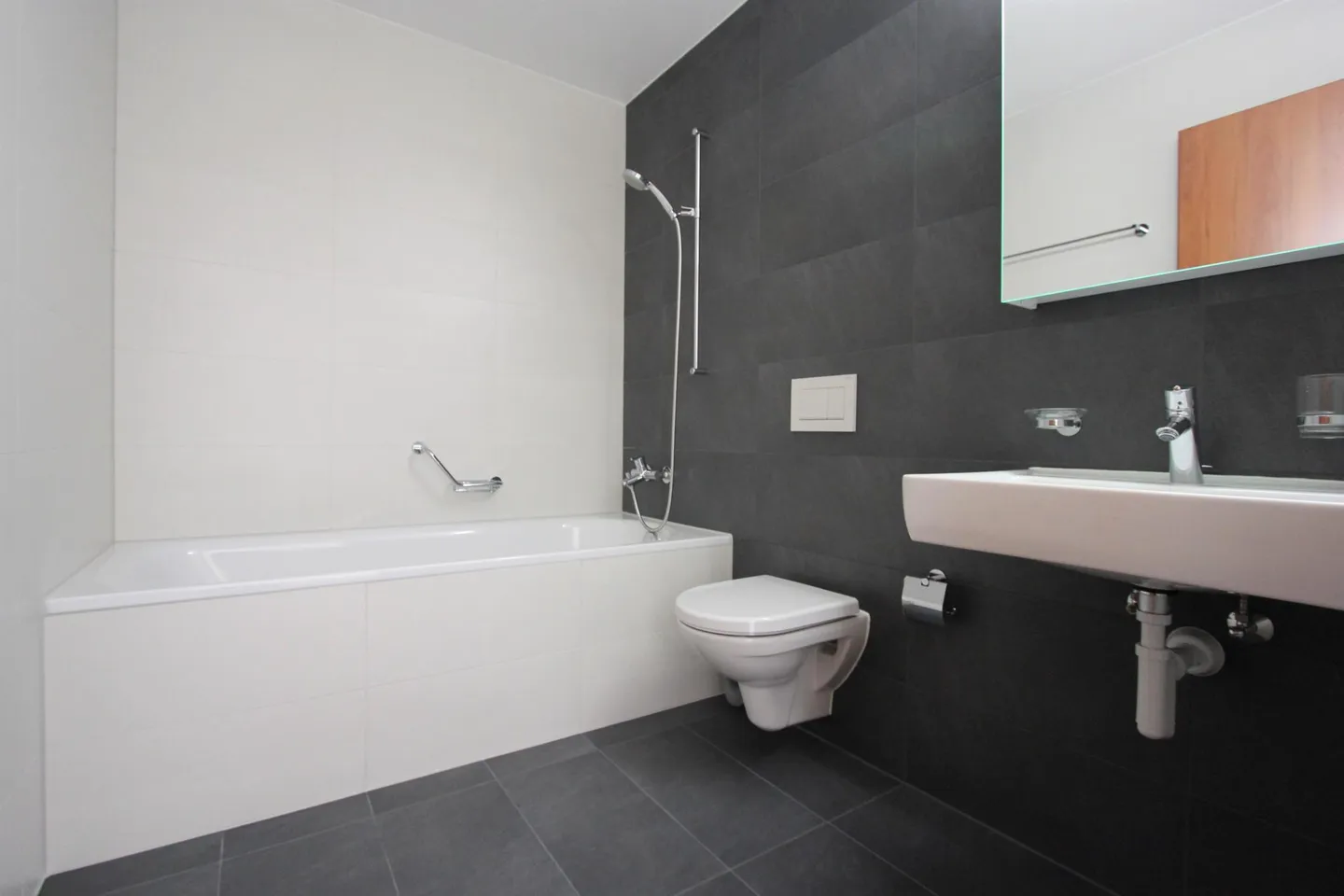 Modern Apartments with Eco Features - Photo 5 of 6