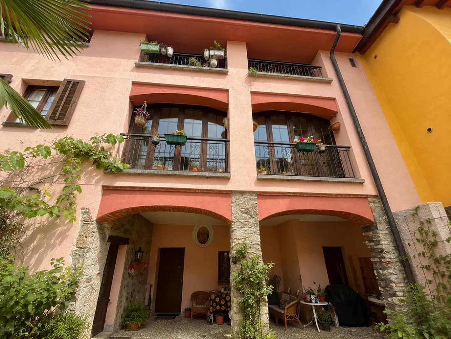 BEDANO - FOR SALE SEMI-DETACHED HOUSE IN HISTORICAL CENTER - Photo 1 of 13