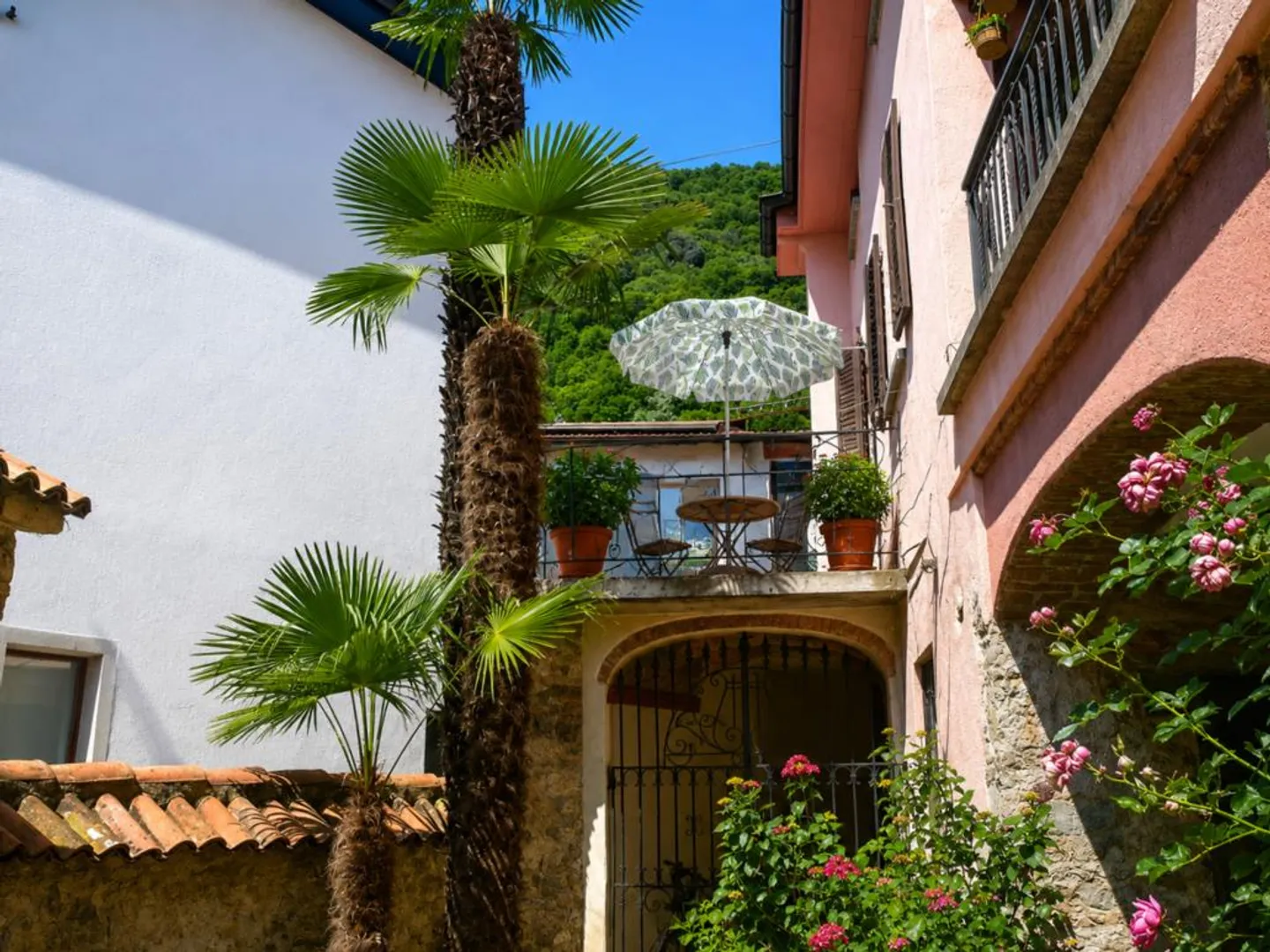 BEDANO - FOR SALE SEMI-DETACHED HOUSE IN HISTORICAL CENTER - Photo 2 of 13