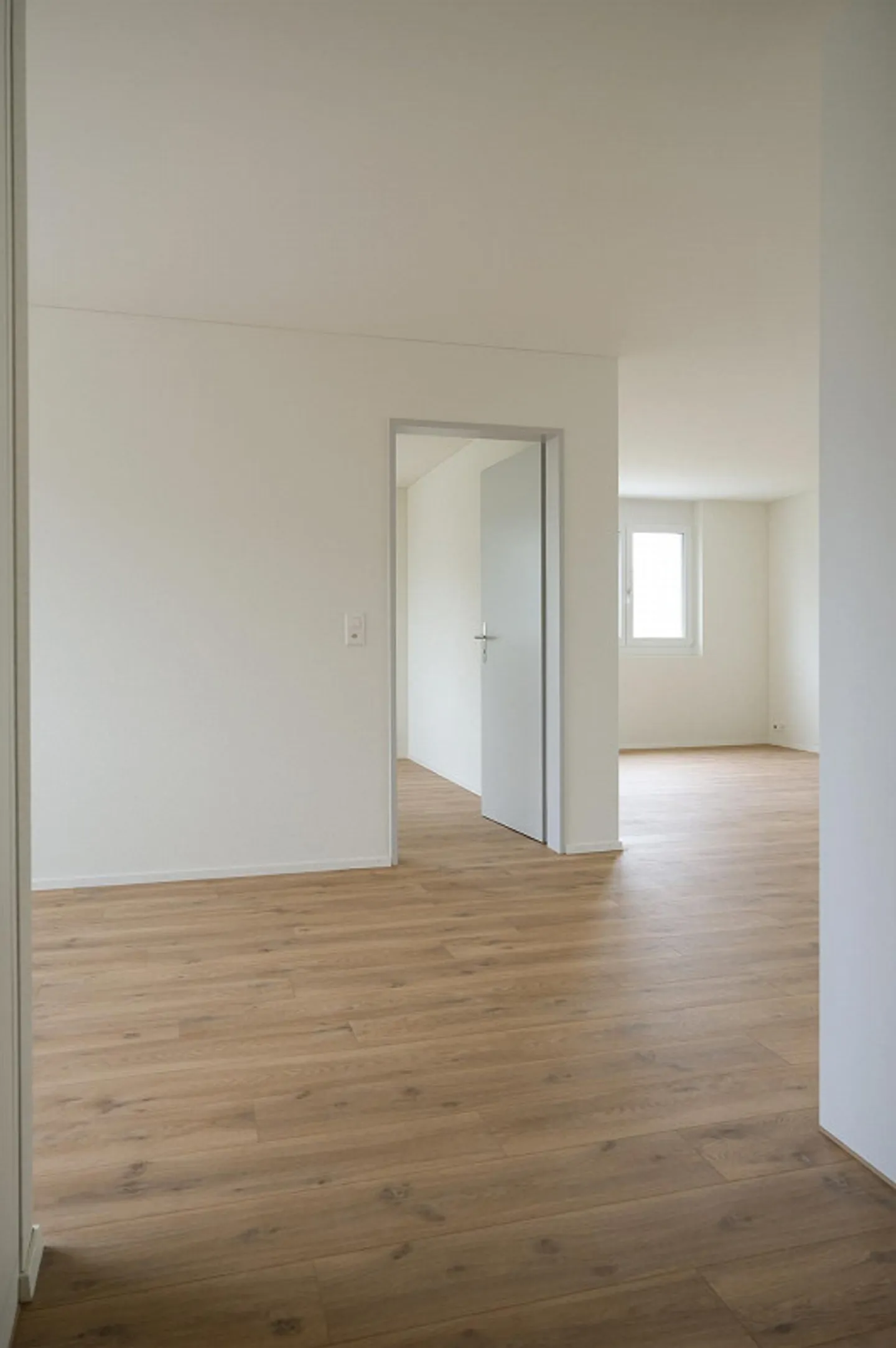 bright, friendly 2-room apartment - Photo 2 of 9