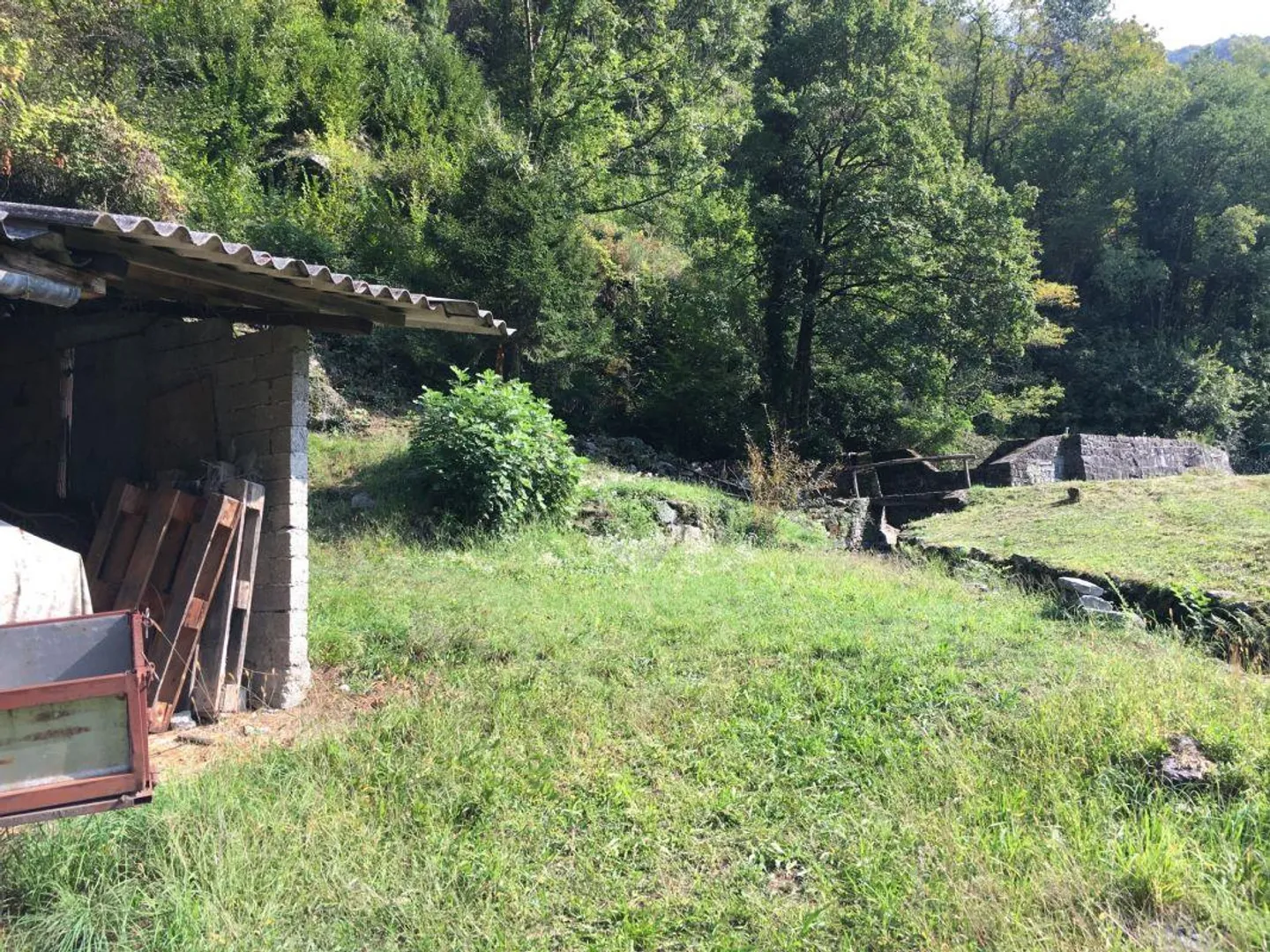 Terrain constructible R3 + terrain boisé - Photo 4 sur 9