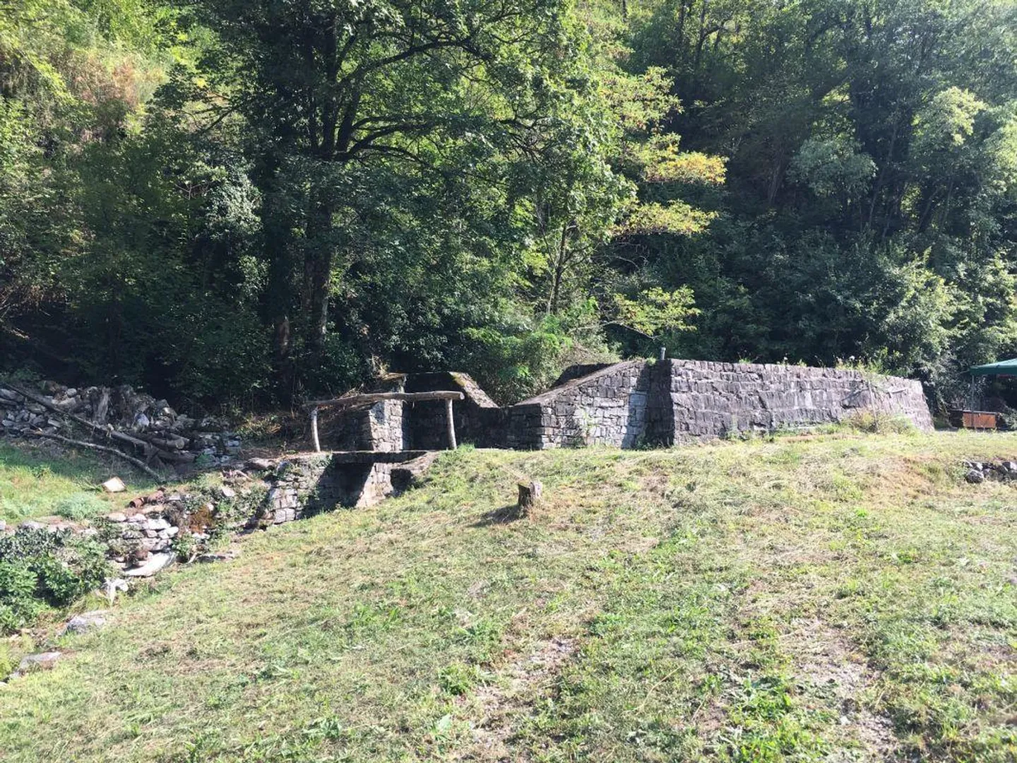 Terrain constructible R3 + terrain boisé - Photo 6 sur 9