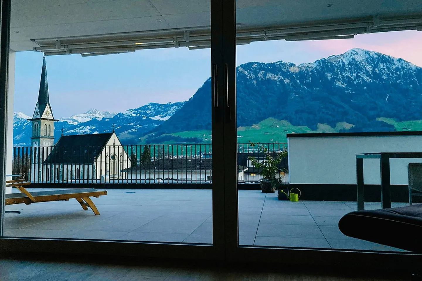 5.5-room penthouse with 112 m² south terrace in Ennetbürgen for rent - Photo 8 of 13