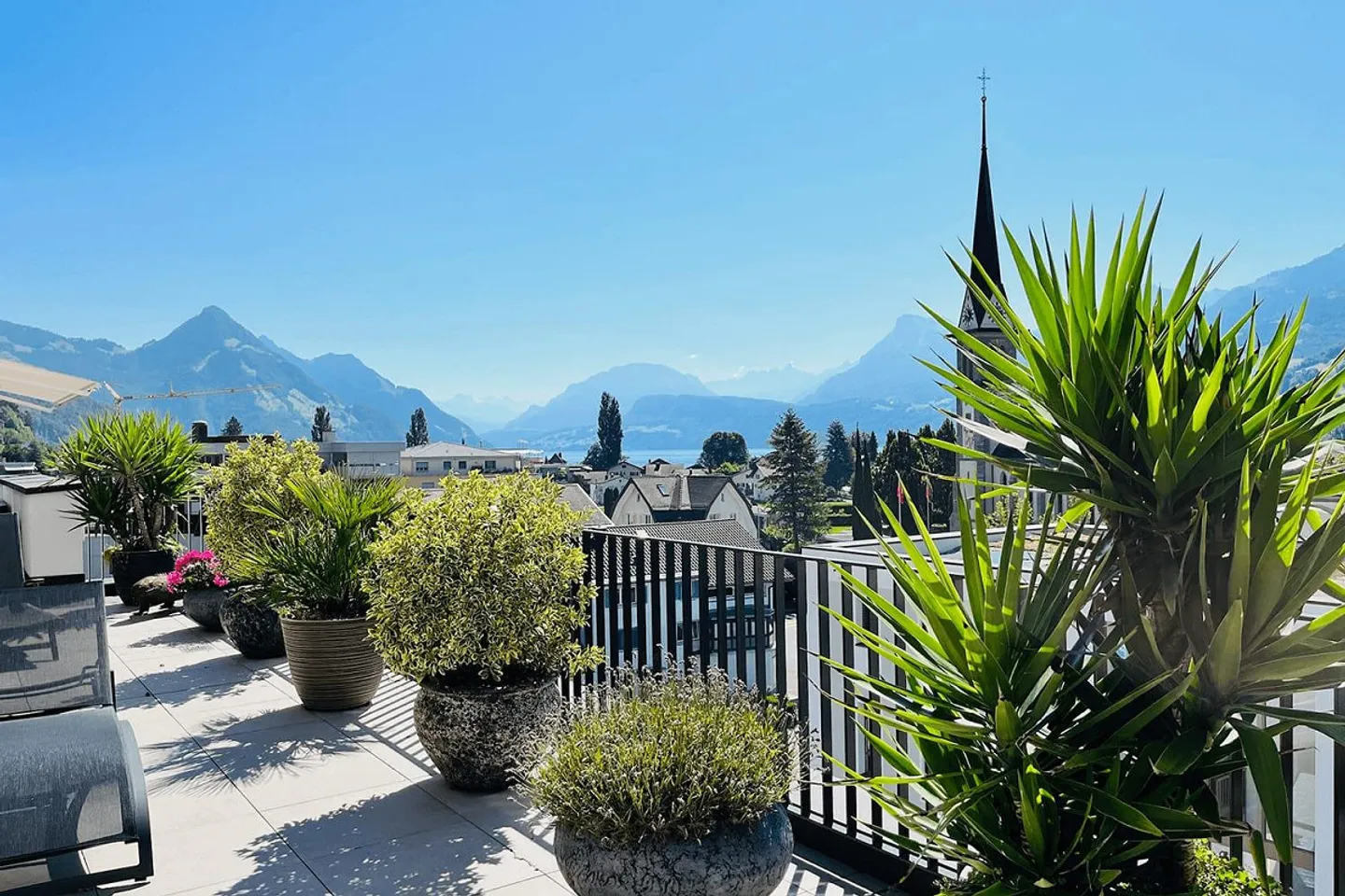5.5-room penthouse with 112 m² south terrace in Ennetbürgen for rent - Photo 12 of 13