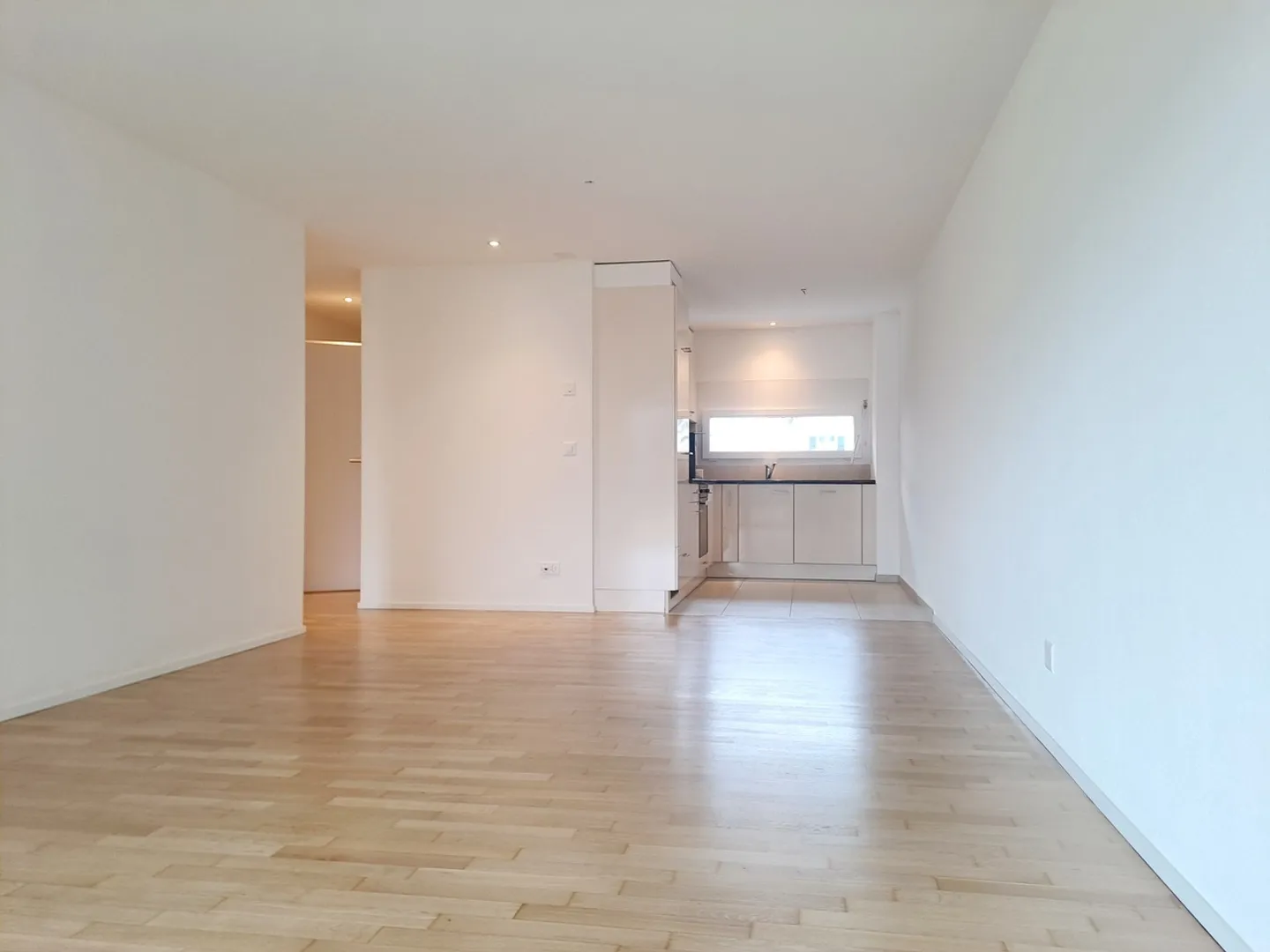 Appartement spacieux avec terrasse - Photo 1 sur 14