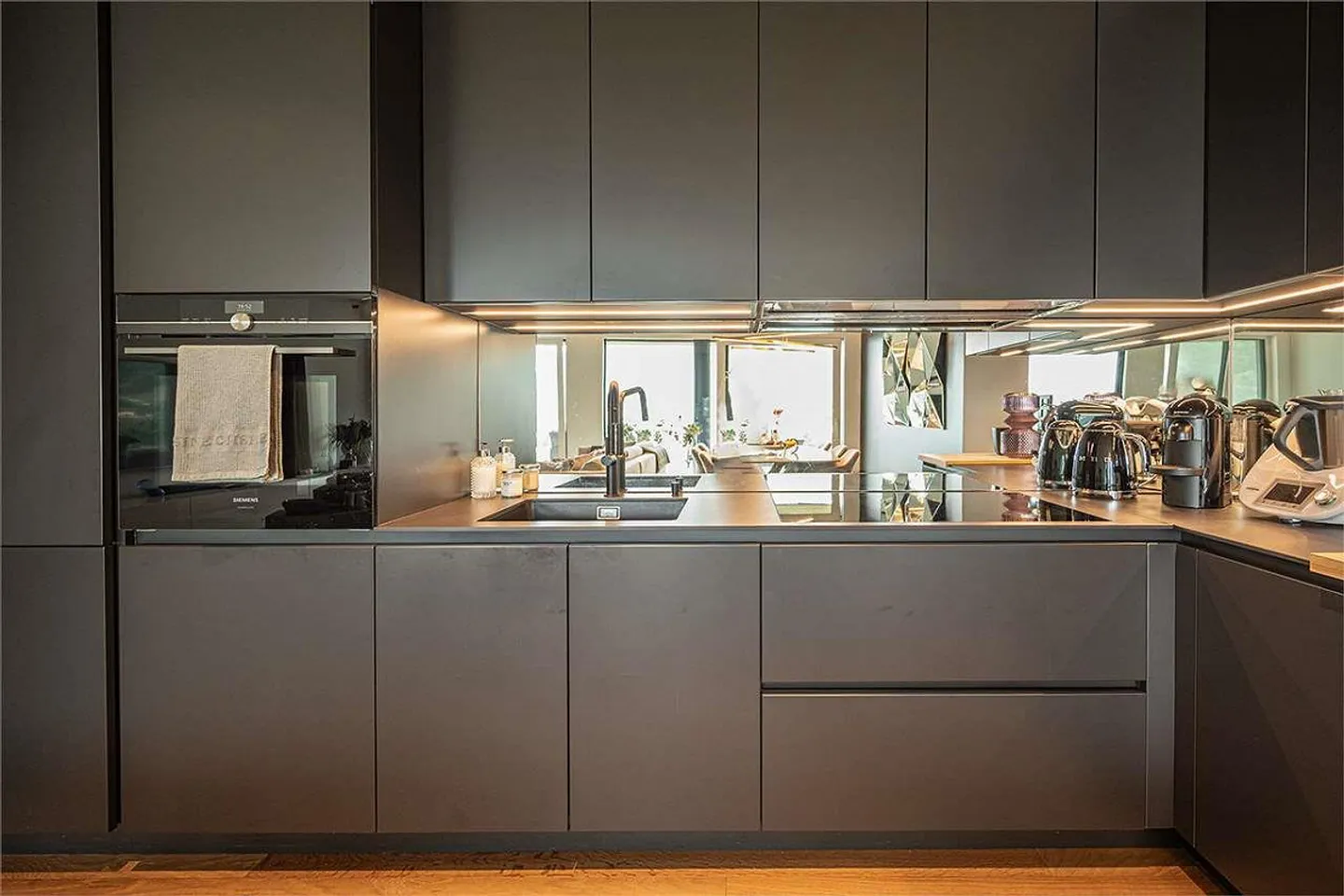 Elegante Wohnung mit Seeblick - Foto 4 von 13