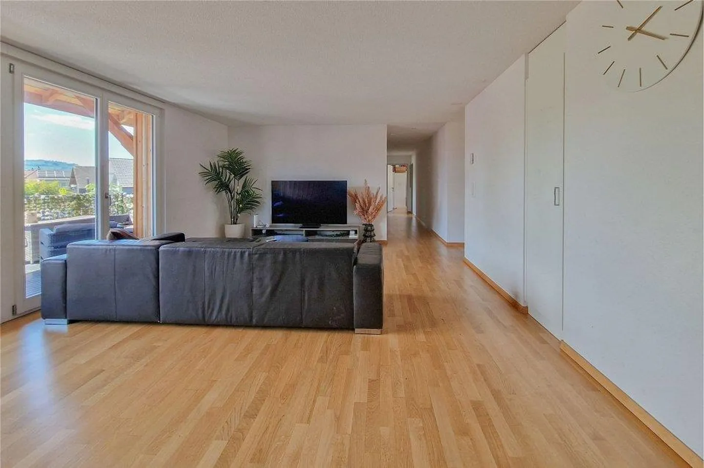 Pianificato con cura, progettato generosamente – La tua nuova casa con vista - Foto 7 di 13