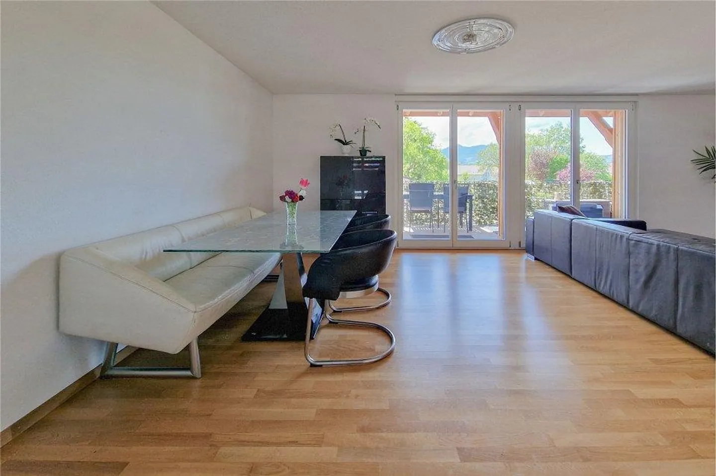 Pianificato con cura, progettato generosamente – La tua nuova casa con vista - Foto 8 di 13