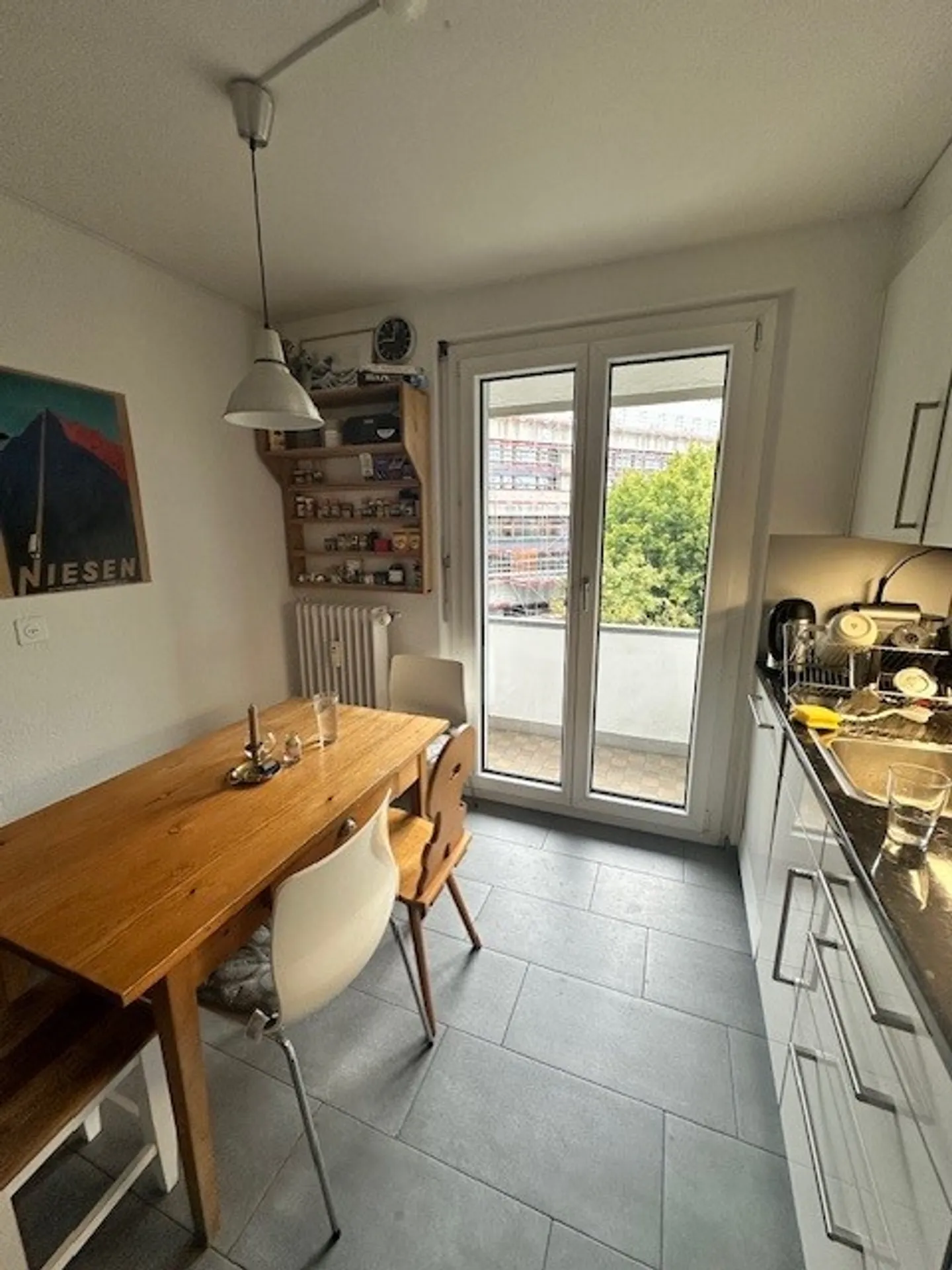 Charmante appartement 3 pièces avec une vue magnifique dans la ville de Berne - Photo 5 sur 8