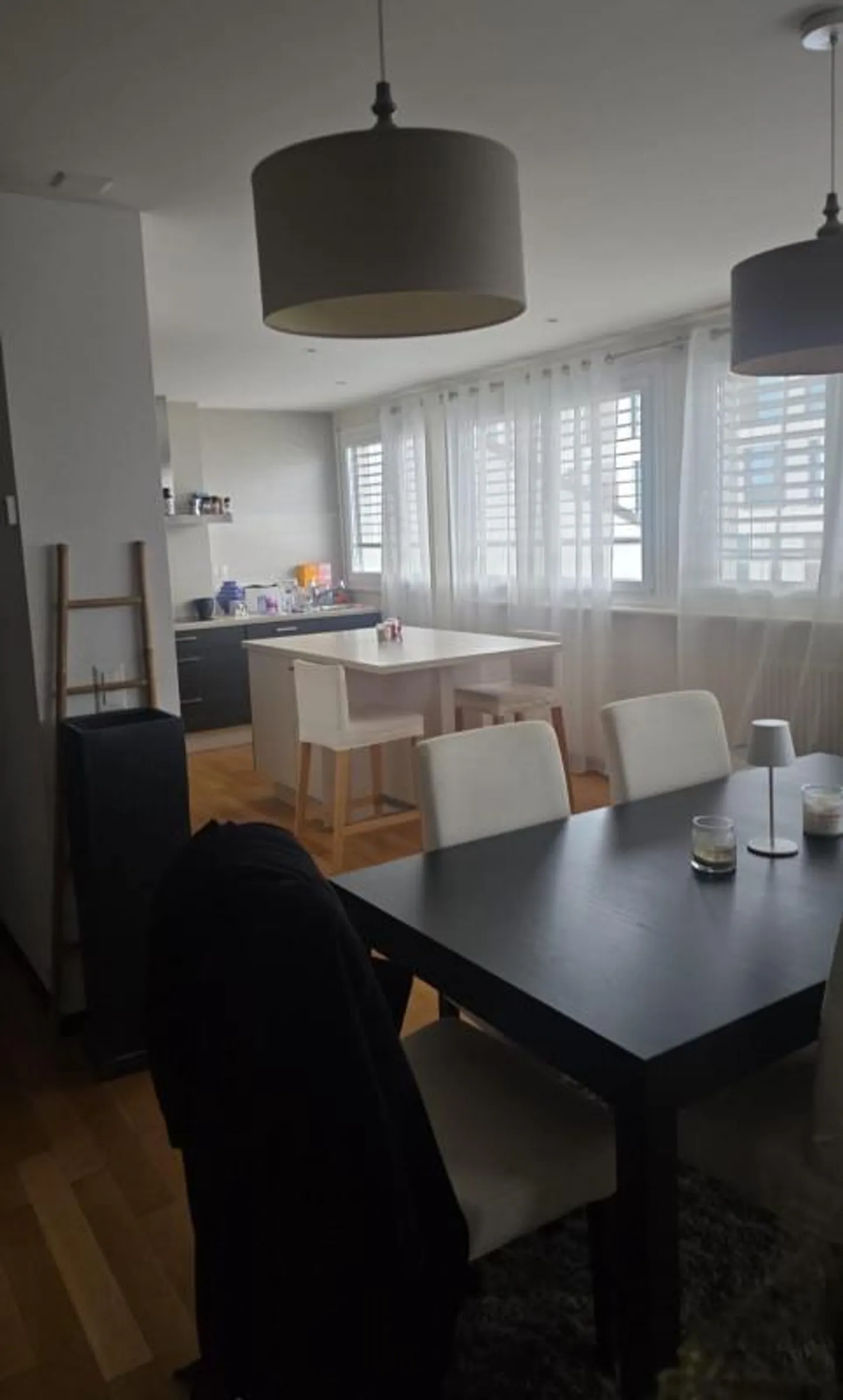 Appartement meublé de 2,5 pièces au 6ème étage situé à Genève 1205 - Foto 1 di 5