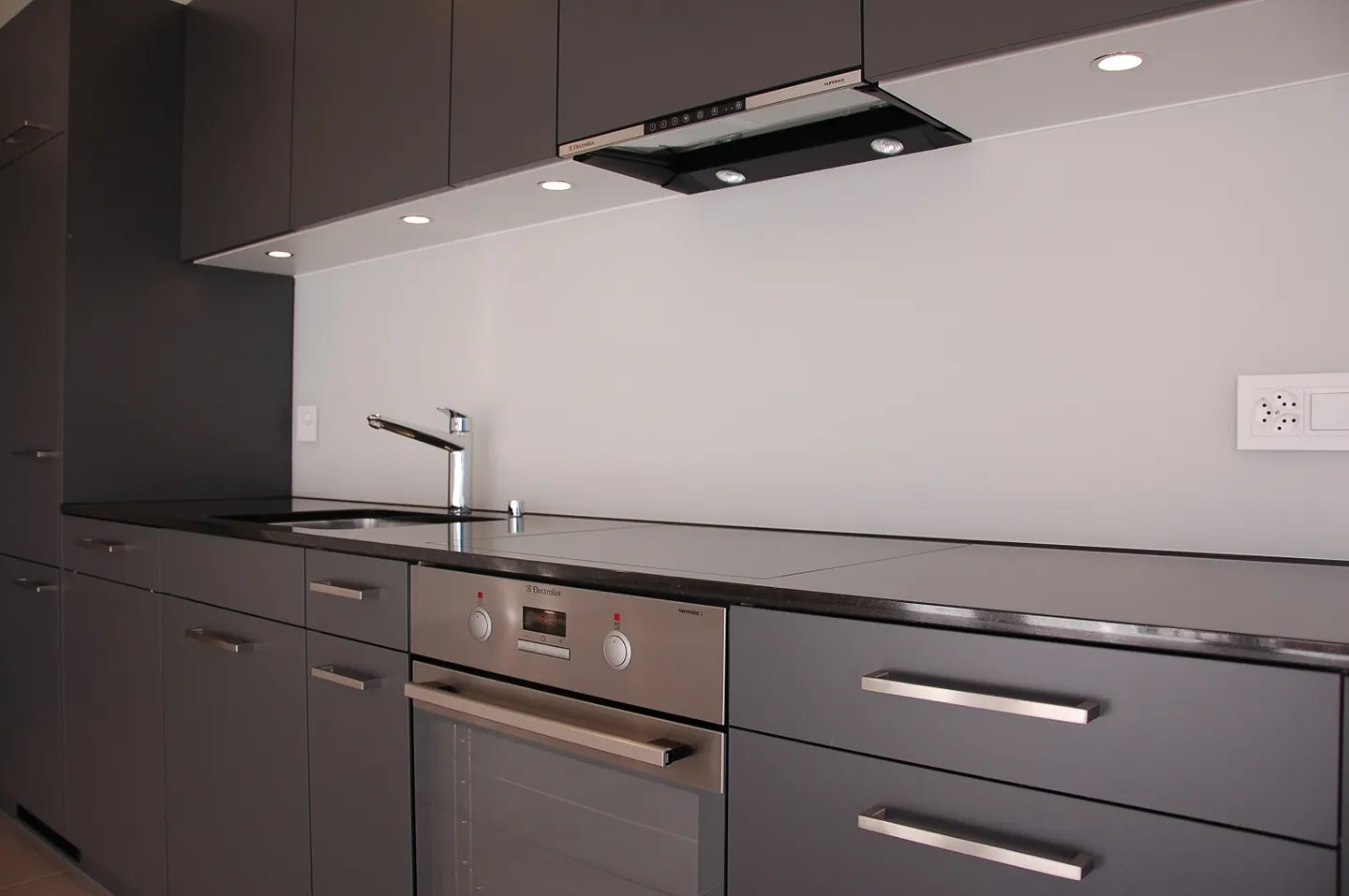 Appartamento moderno di 2,5 stanze in una zona residenziale tranquilla - Foto 2 di 9