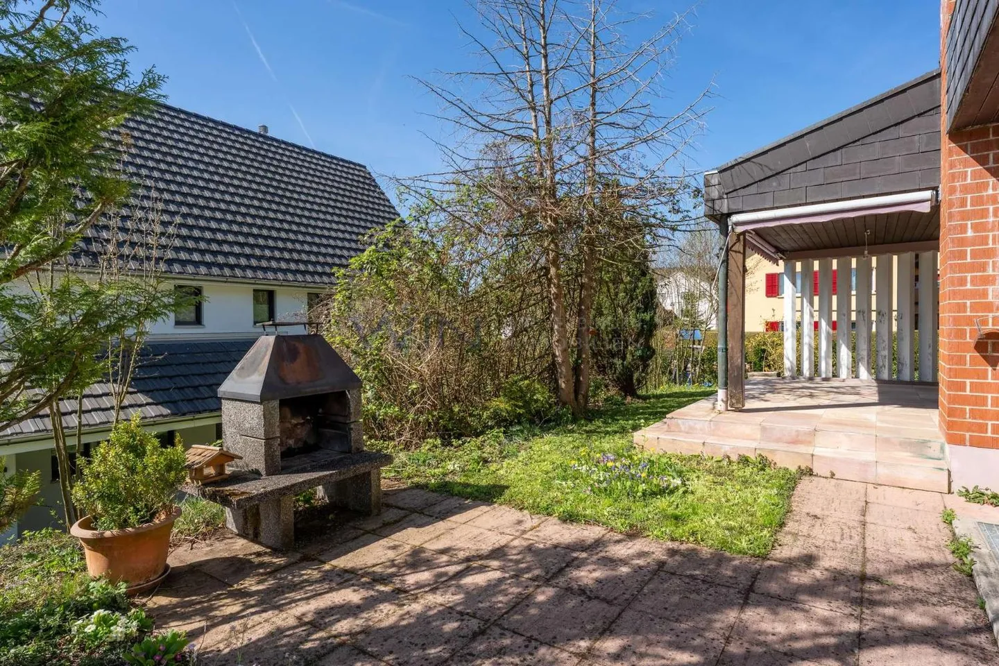 Grosse Wohnung im Grünen - Foto 2 von 13