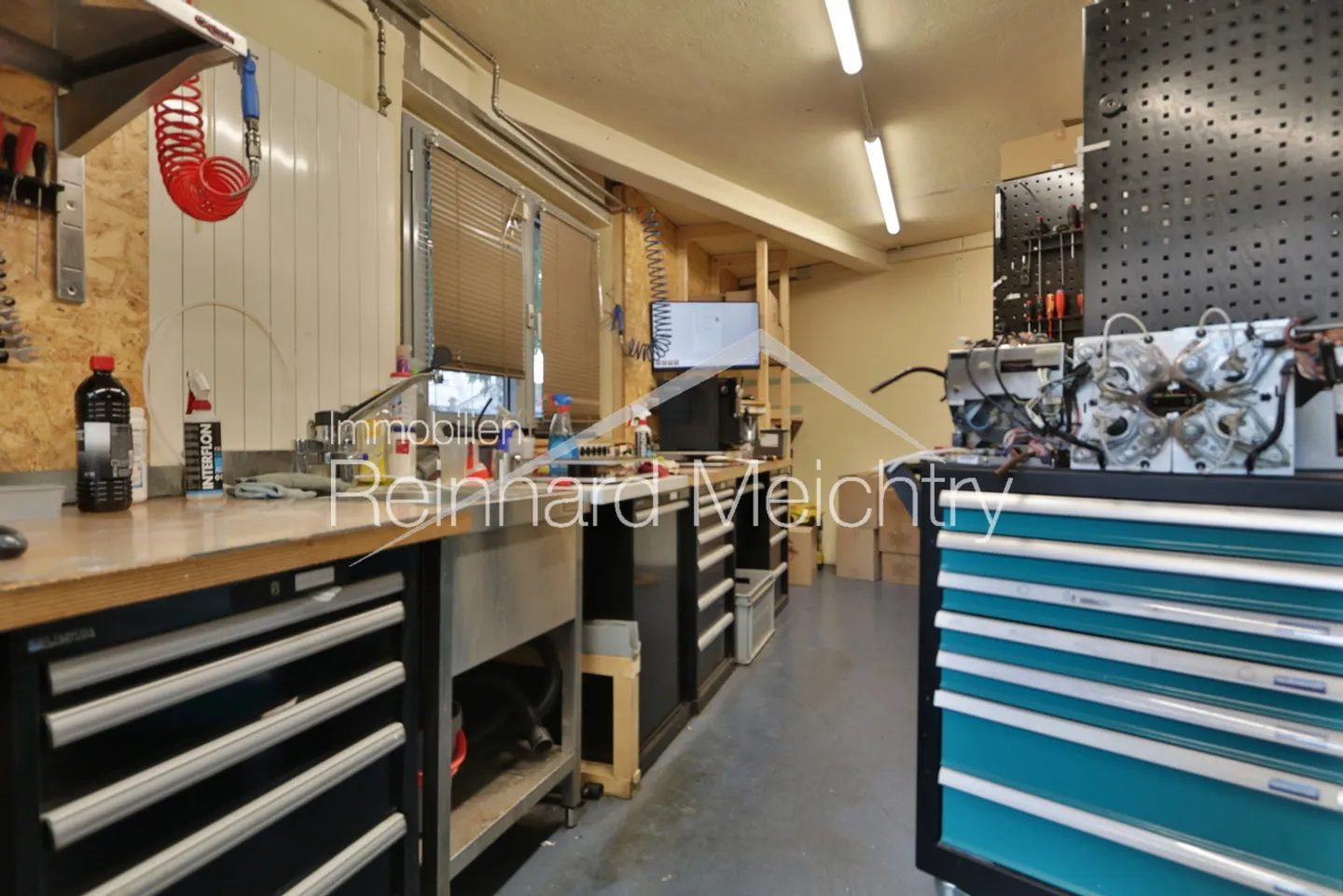 Negozio con ufficio sul retro in affitto in una posizione privilegiata - Foto 19 di 22