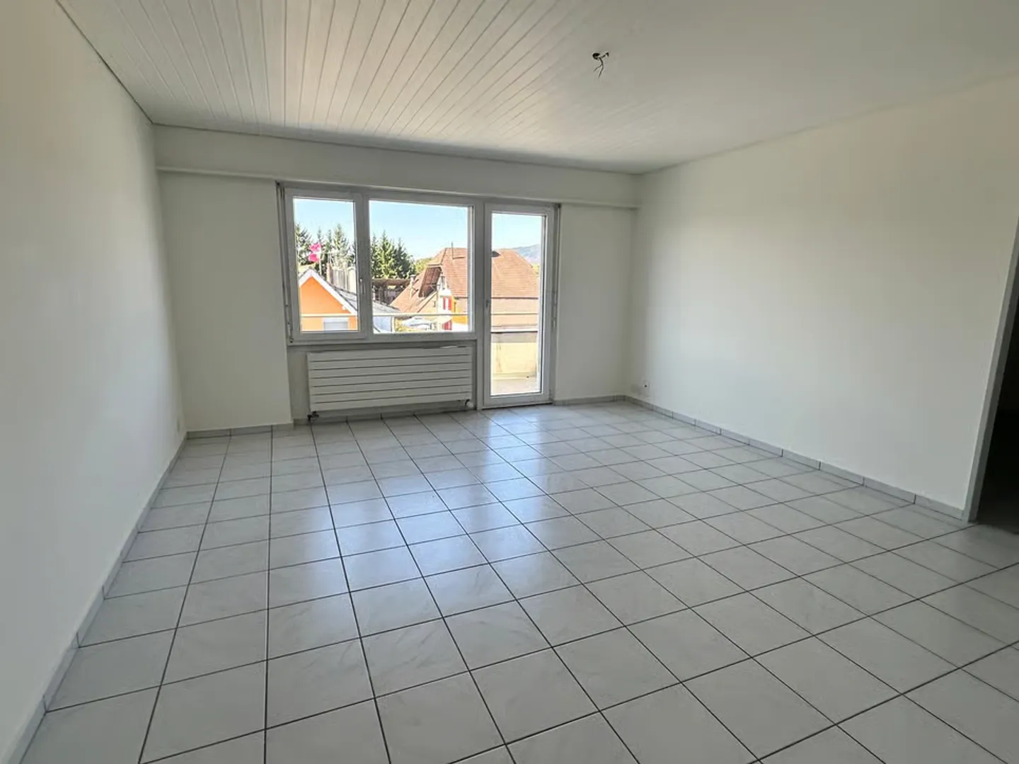 Geräumige Dachgeschosswohnung in Schwadernau - Foto 2 von 11