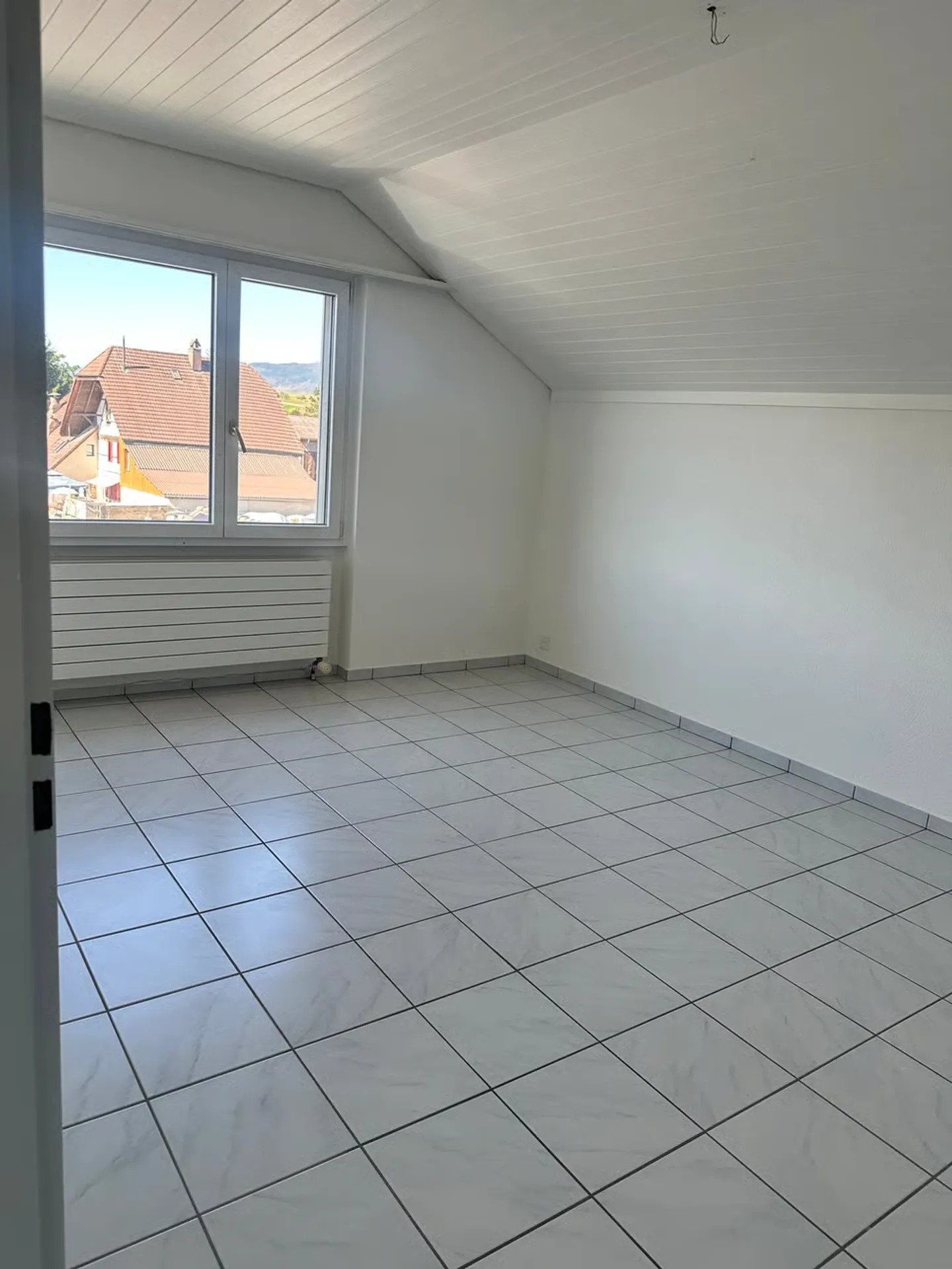 Geräumige Dachgeschosswohnung in Schwadernau - Foto 4 von 11