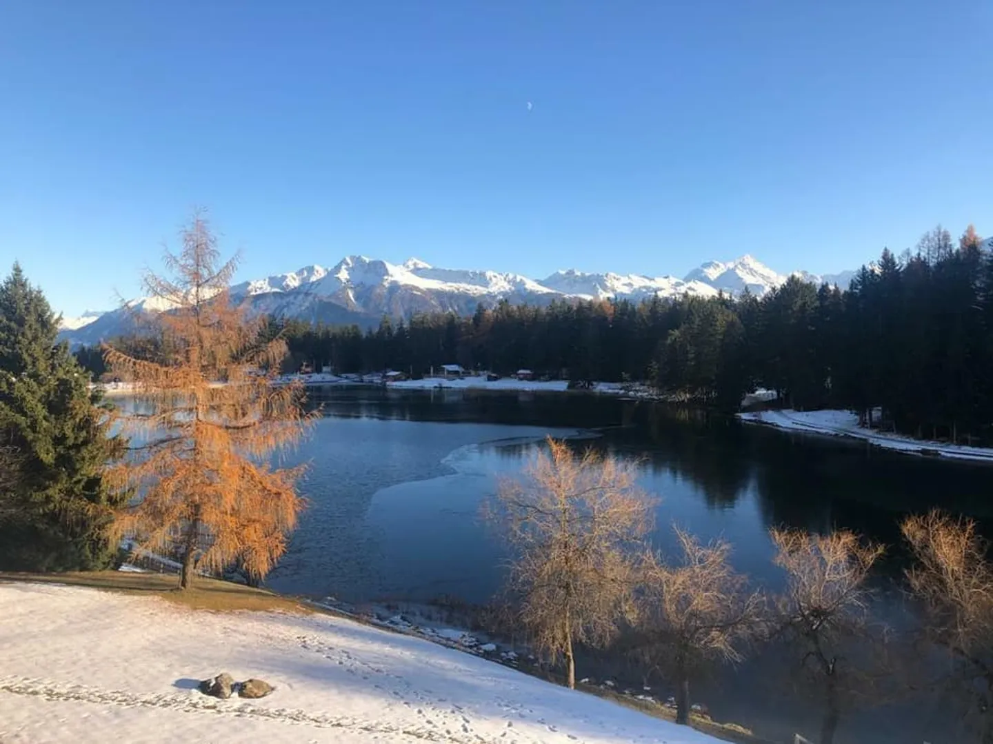 MAGNIFIQUE APPARTEMENT AU BORD DU LAC DE LA MOUBRA - LOCATION SEMAINE - Photo 11 sur 11