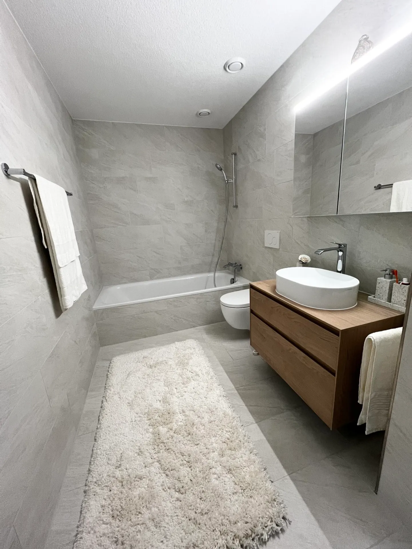 4½ ROOM APARTMENT IN BACHENBÜLACH (ZH), FURNISHED, TEMPORARY - Photo 9 of 11