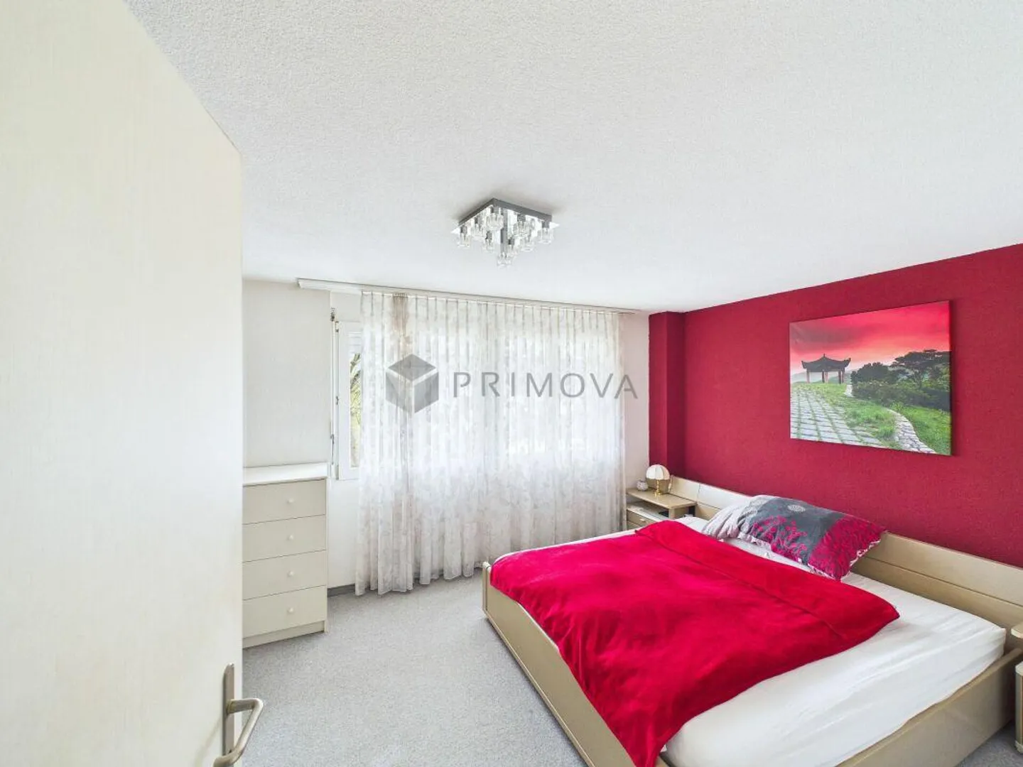 A raw diamond with potential! - Photo 5 of 8