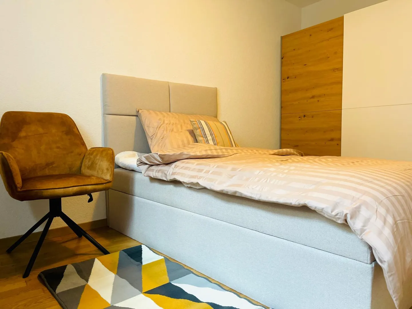 Furnished apartment for rent - Photo 3 of 9