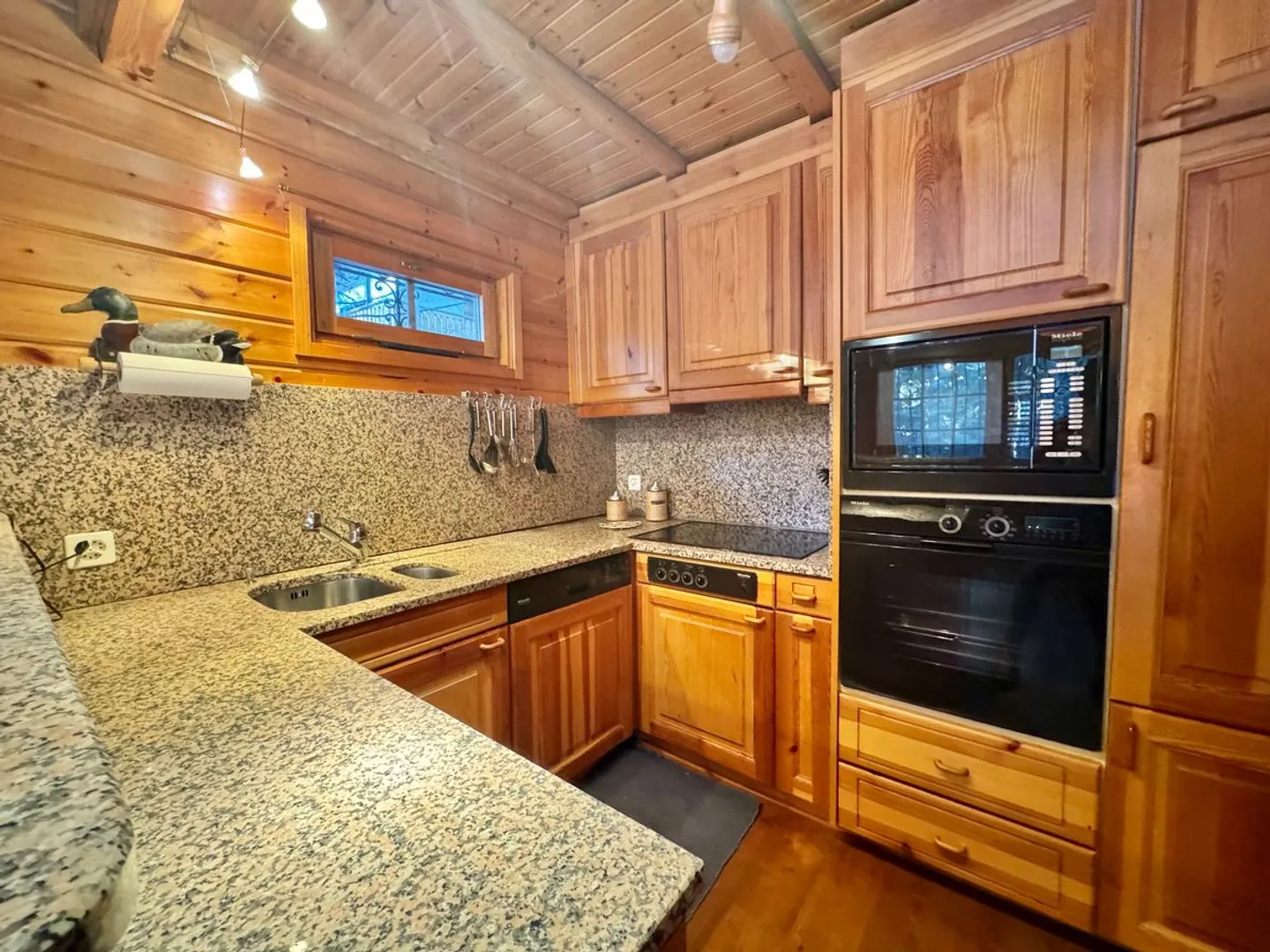 Charming Chalet in Crans - Photo 8 of 13