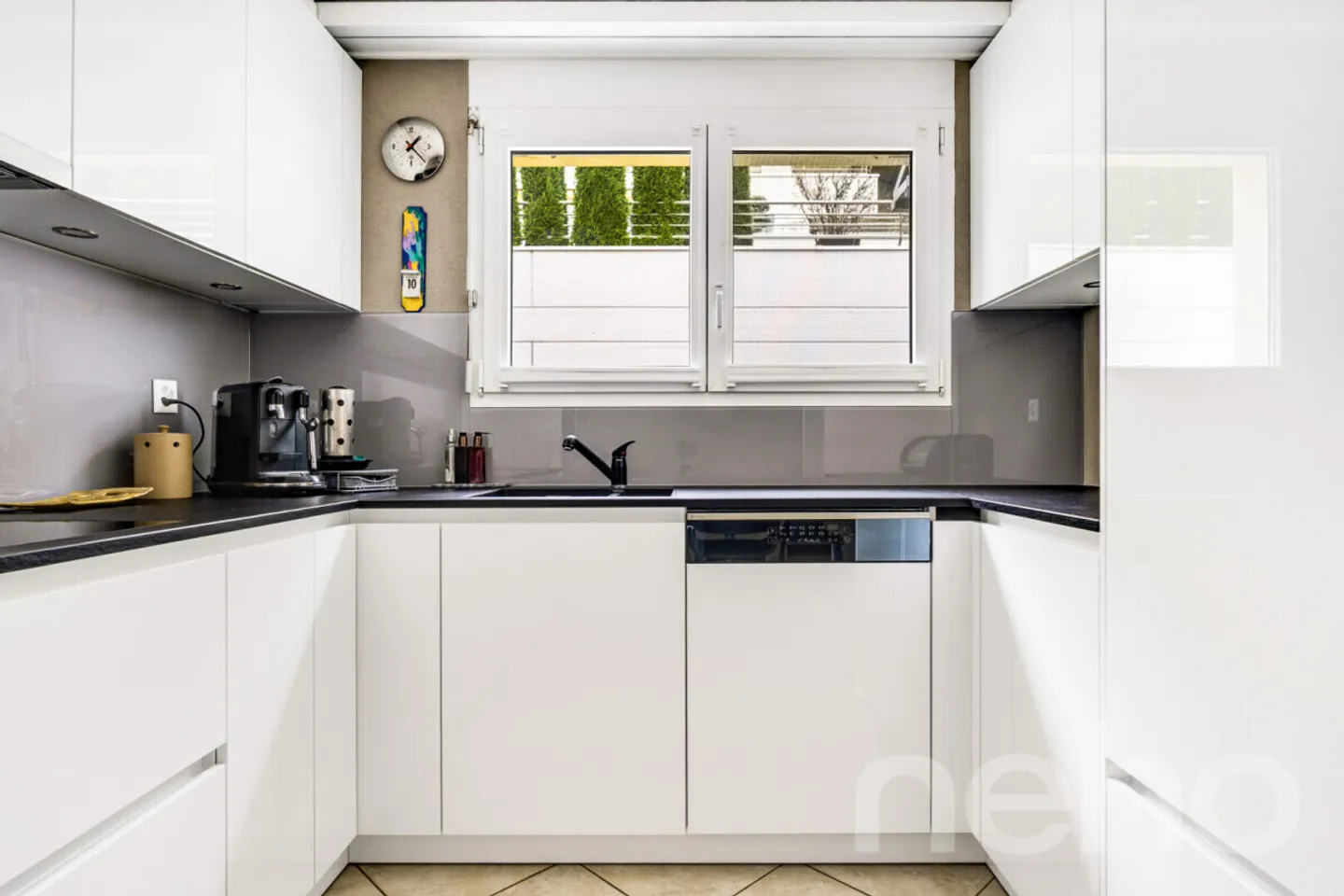 Maison de ville de 4,5 pièces avec terrasse spacieuse à Wollerau - Photo 5 sur 13