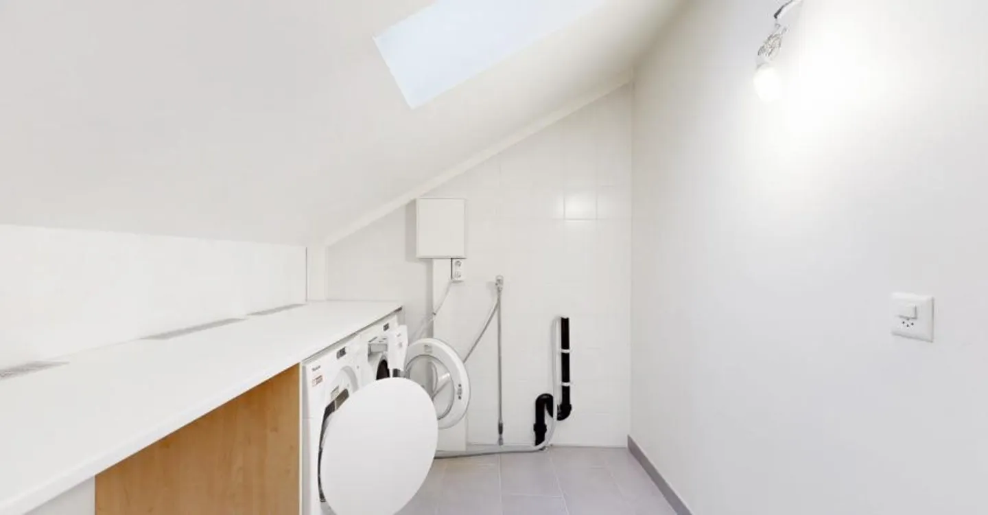 Appartement Charmant avec Vue sur le Lac - Photo 8 sur 11