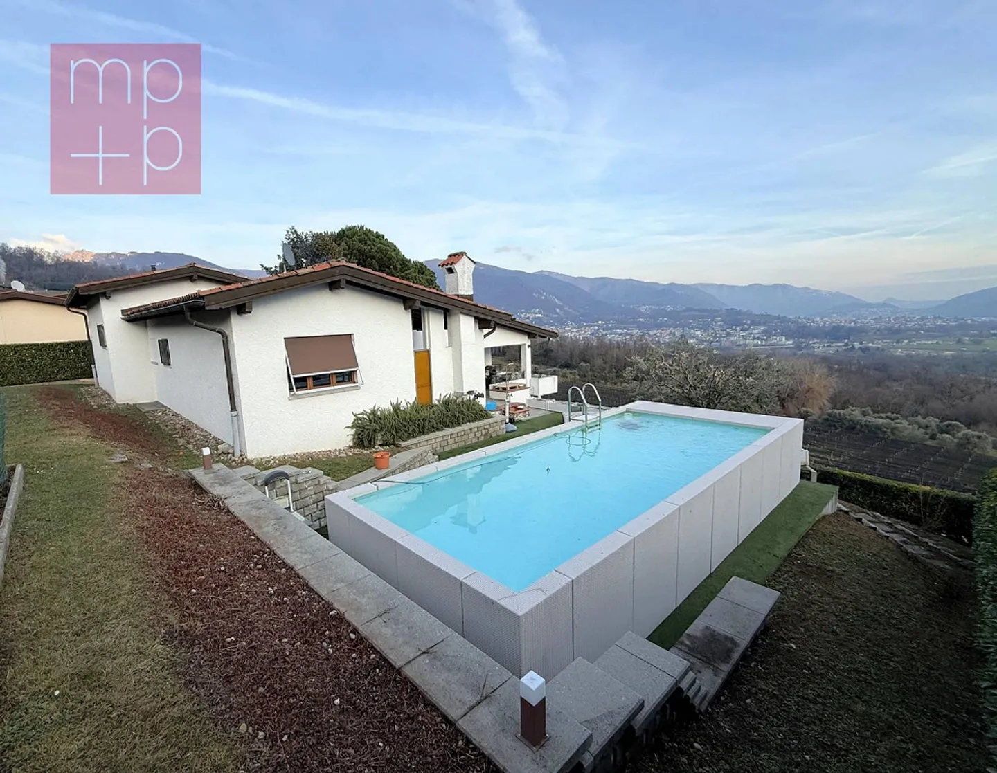 Villa - Besazio - Photo 2 sur 8
