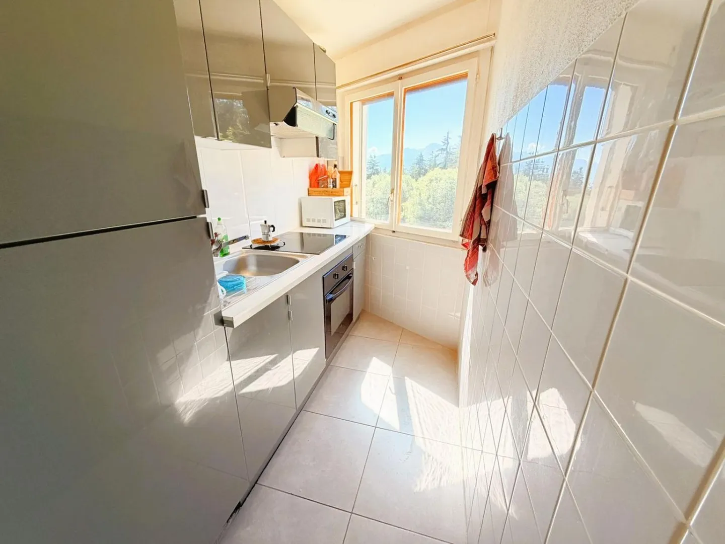 Geräumiges und helles 1,5-Zimmer-Studio - Sehr gut gelegen - Sehr ruhiger Ort - Foto 8 von 15