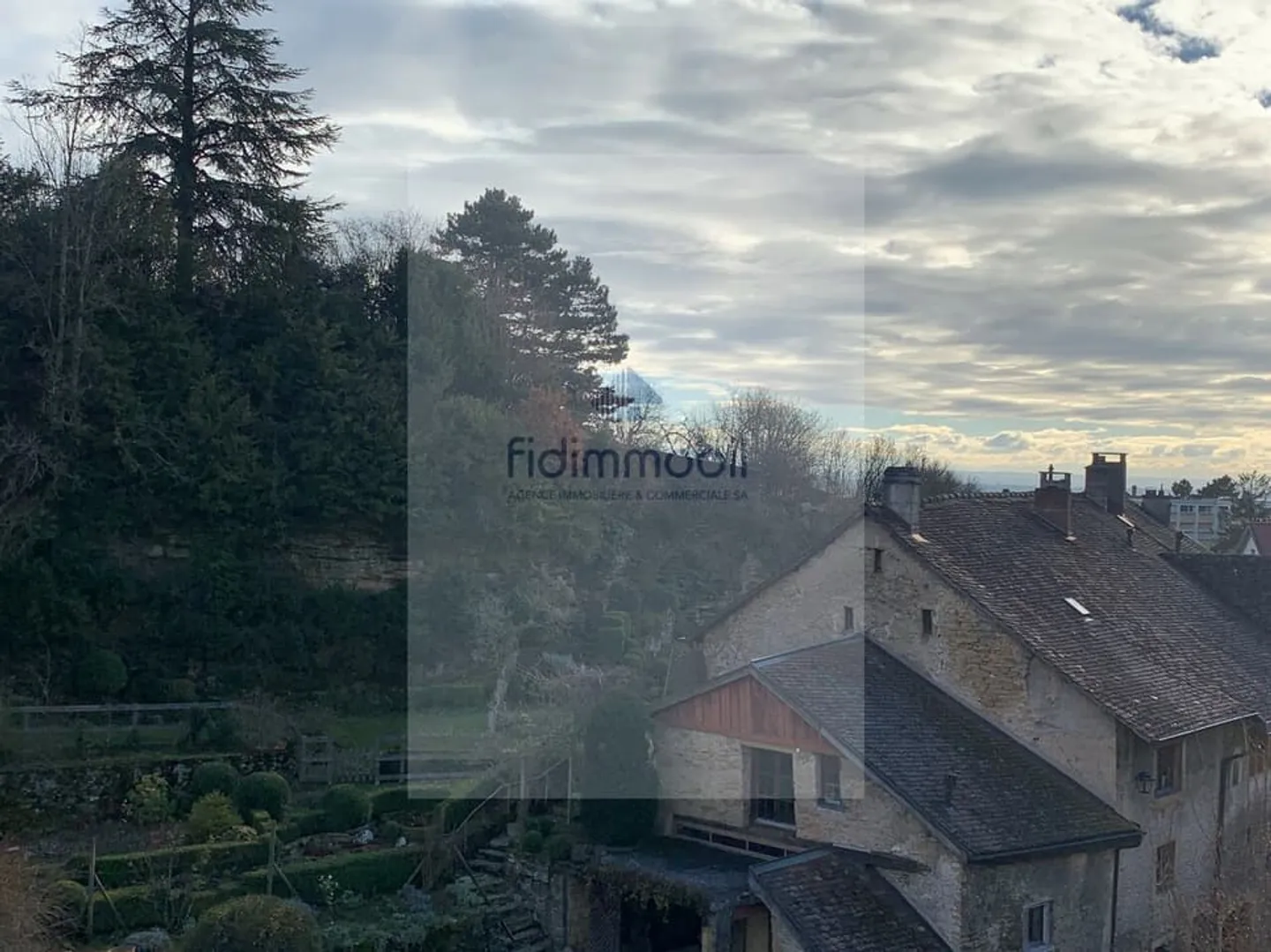 HAUTERIVE IM HERZEN DES DORFES PRÄCHTIGES DUPLEX - Foto 9 von 10