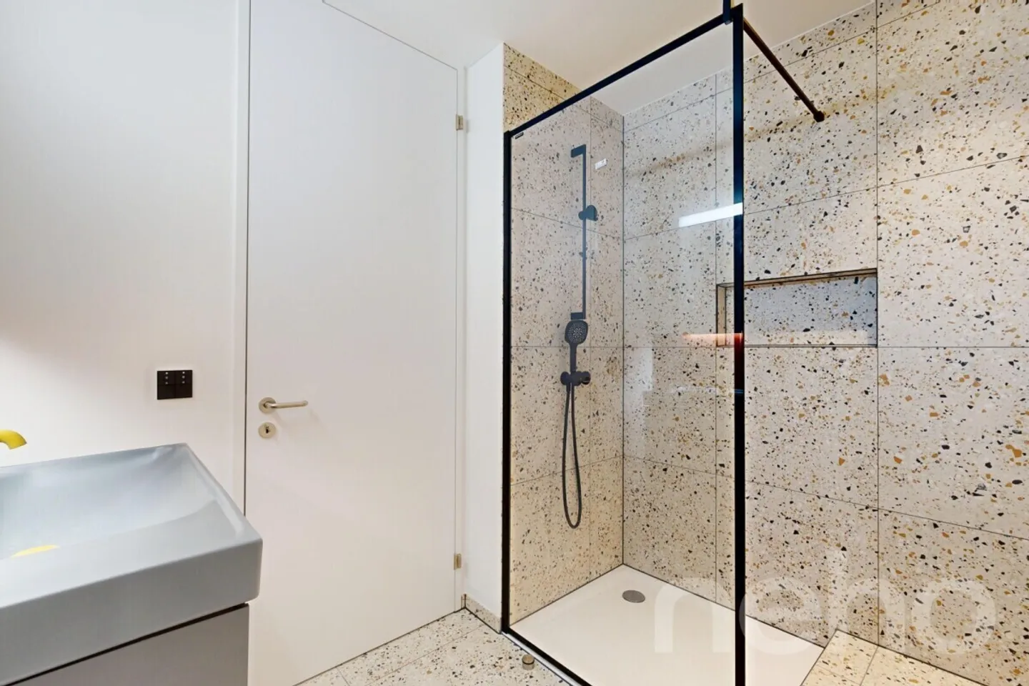 Modern 4.5-room garden apartment with high-quality furnishings in Uster - Photo 9 of 12