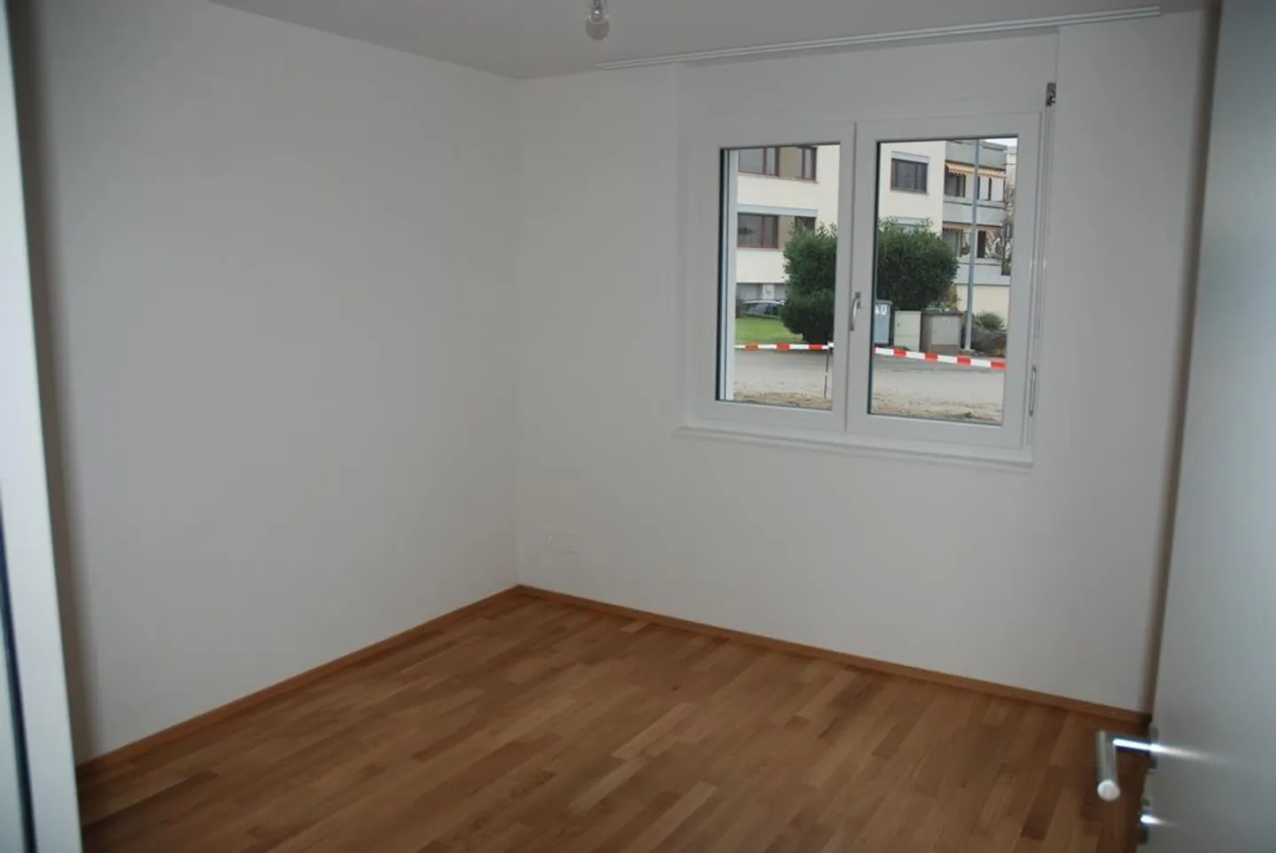 Appartamento soleggiato di 3,5 stanze con patio - Foto 4 di 7