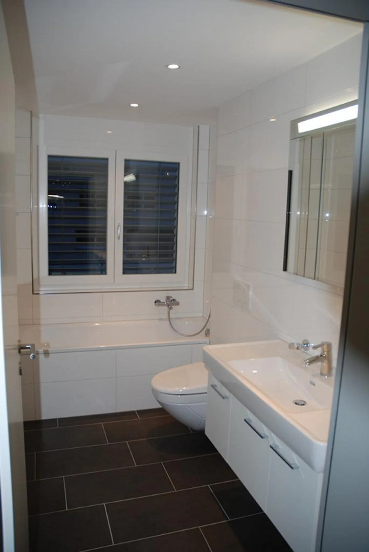 Appartamento soleggiato di 3,5 stanze con patio - Foto 5 di 7