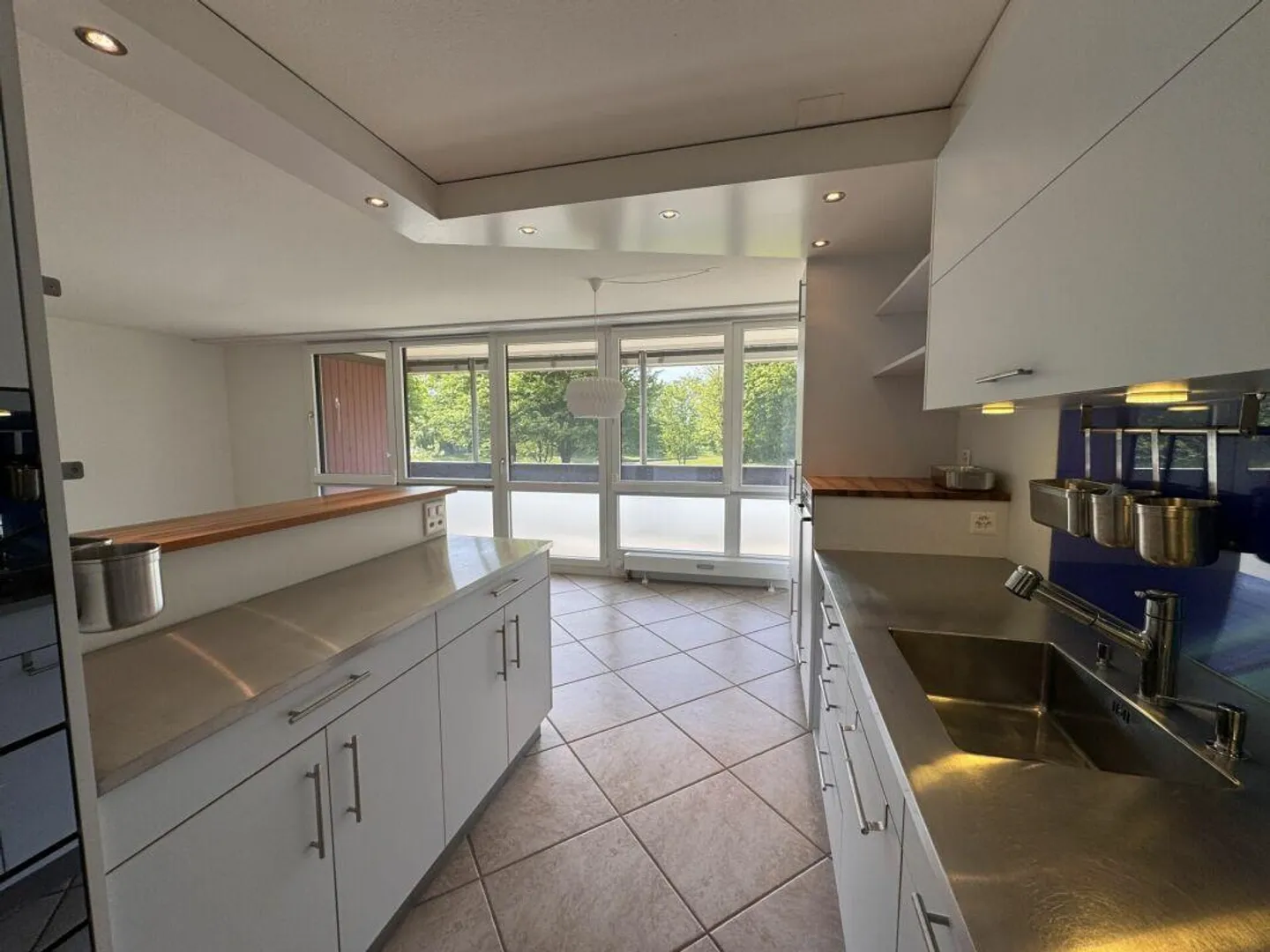 Moderne Wohnung mit Parkblick - Foto 2 von 11