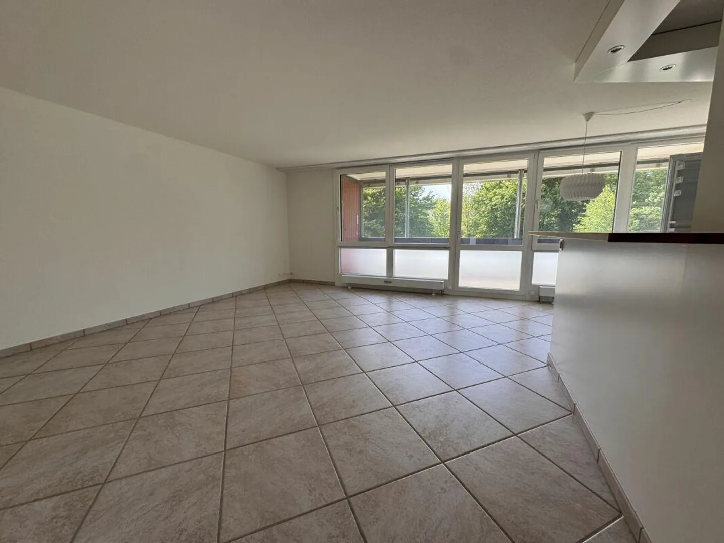 Moderne Wohnung mit Parkblick - Foto 3 von 11