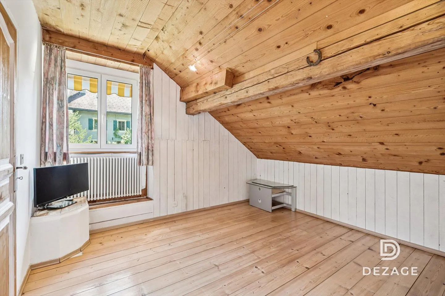 Casa con bei volumi, comfort e spazio indipendente possibile nel cuore di un c - Foto 8 di 13