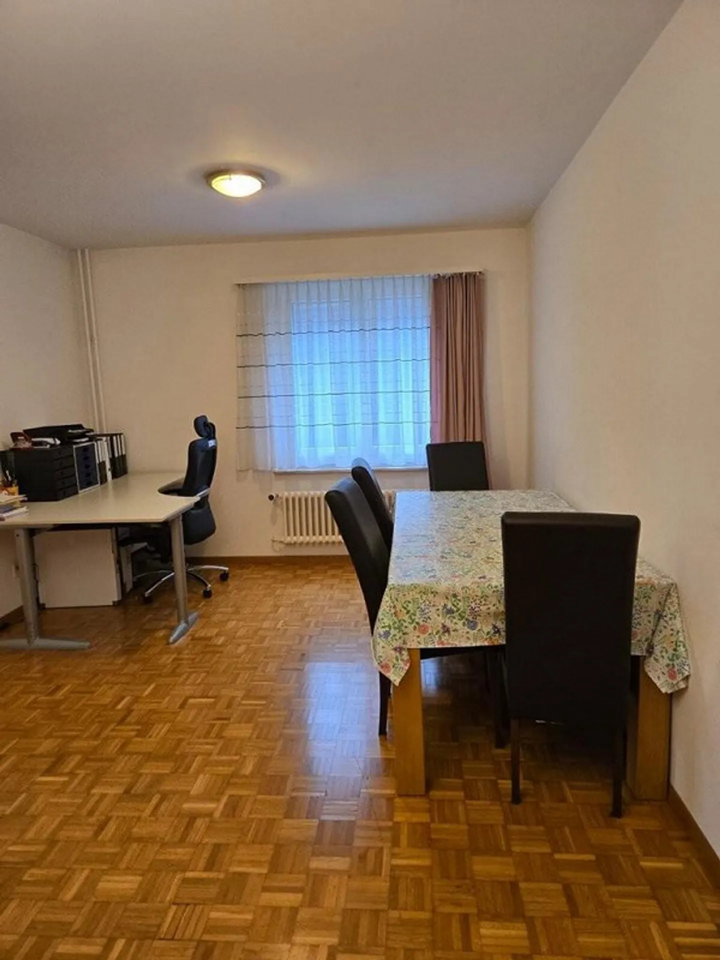Zentrale 4.5-Zimmerwohnung in Adliswil per 01.12.2025 zu vermieten - Foto 5 von 7