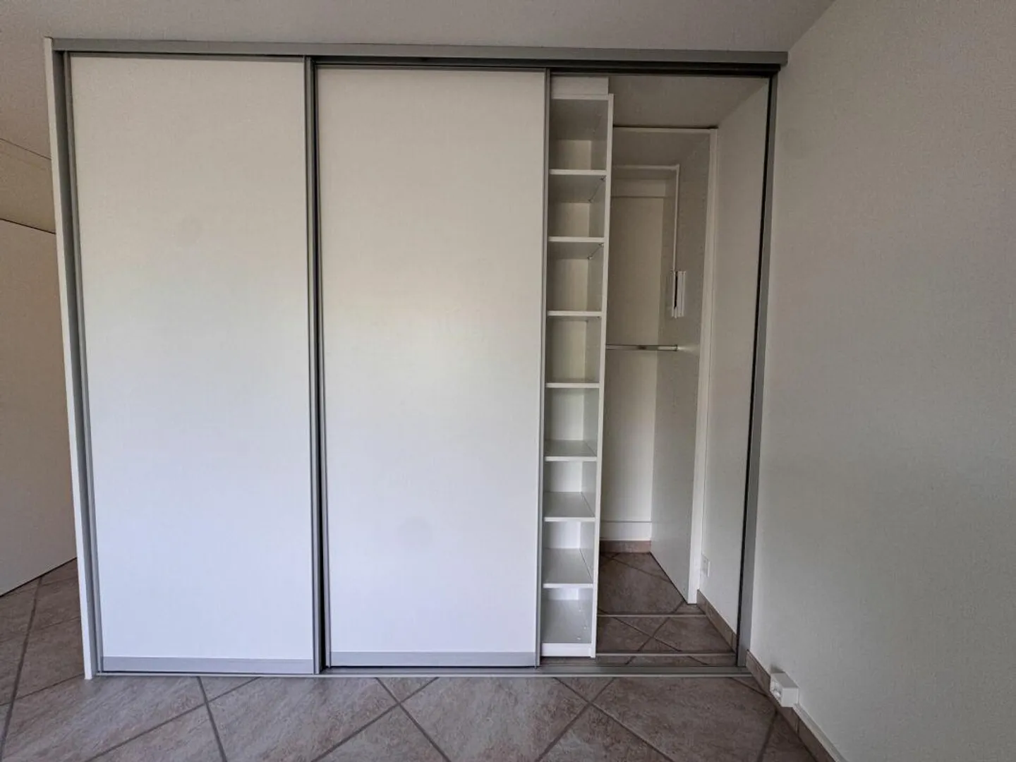 Moderne Wohnung mit Parkblick - Foto 6 von 11