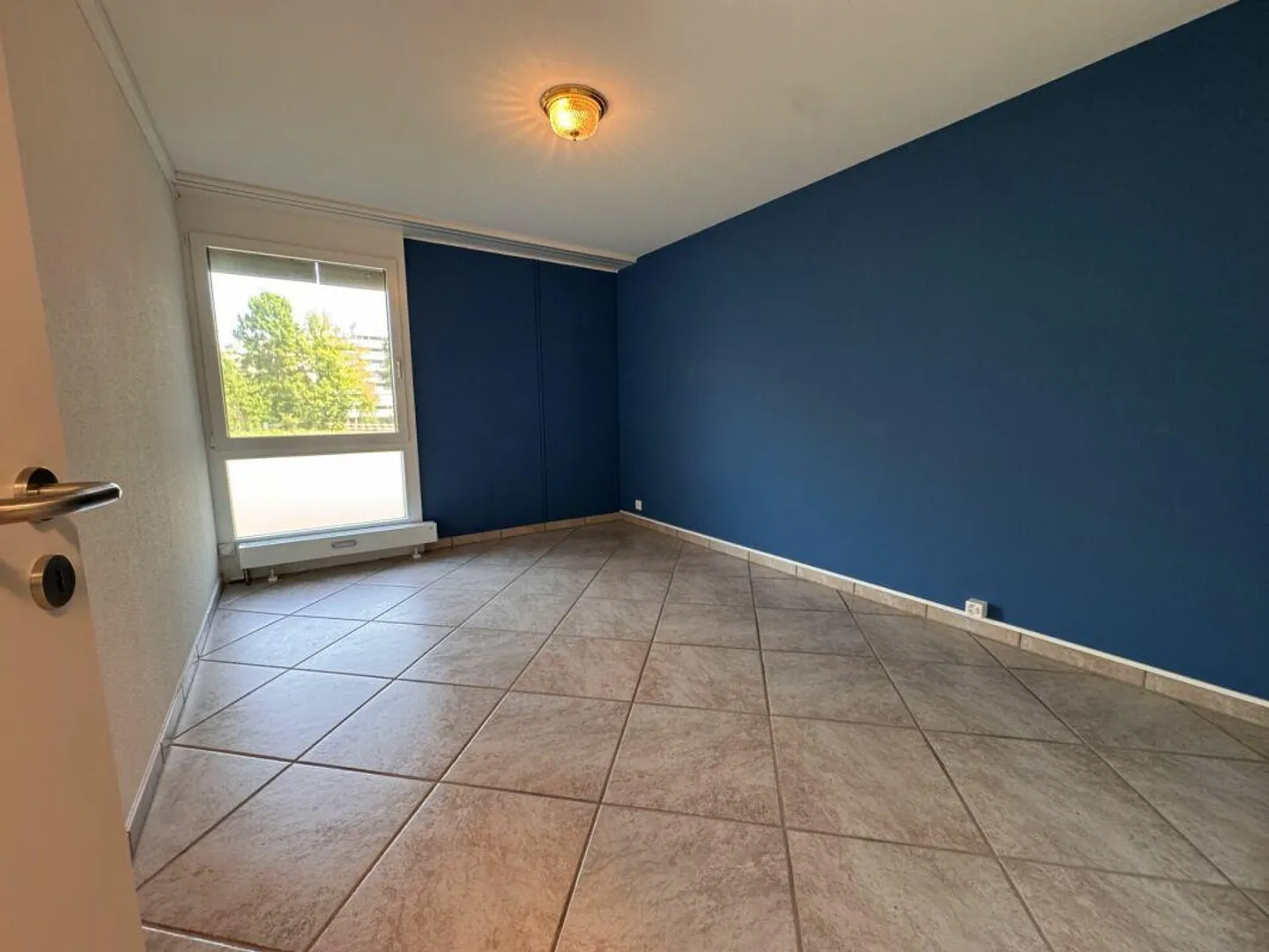 Moderne Wohnung mit Parkblick - Foto 7 von 11